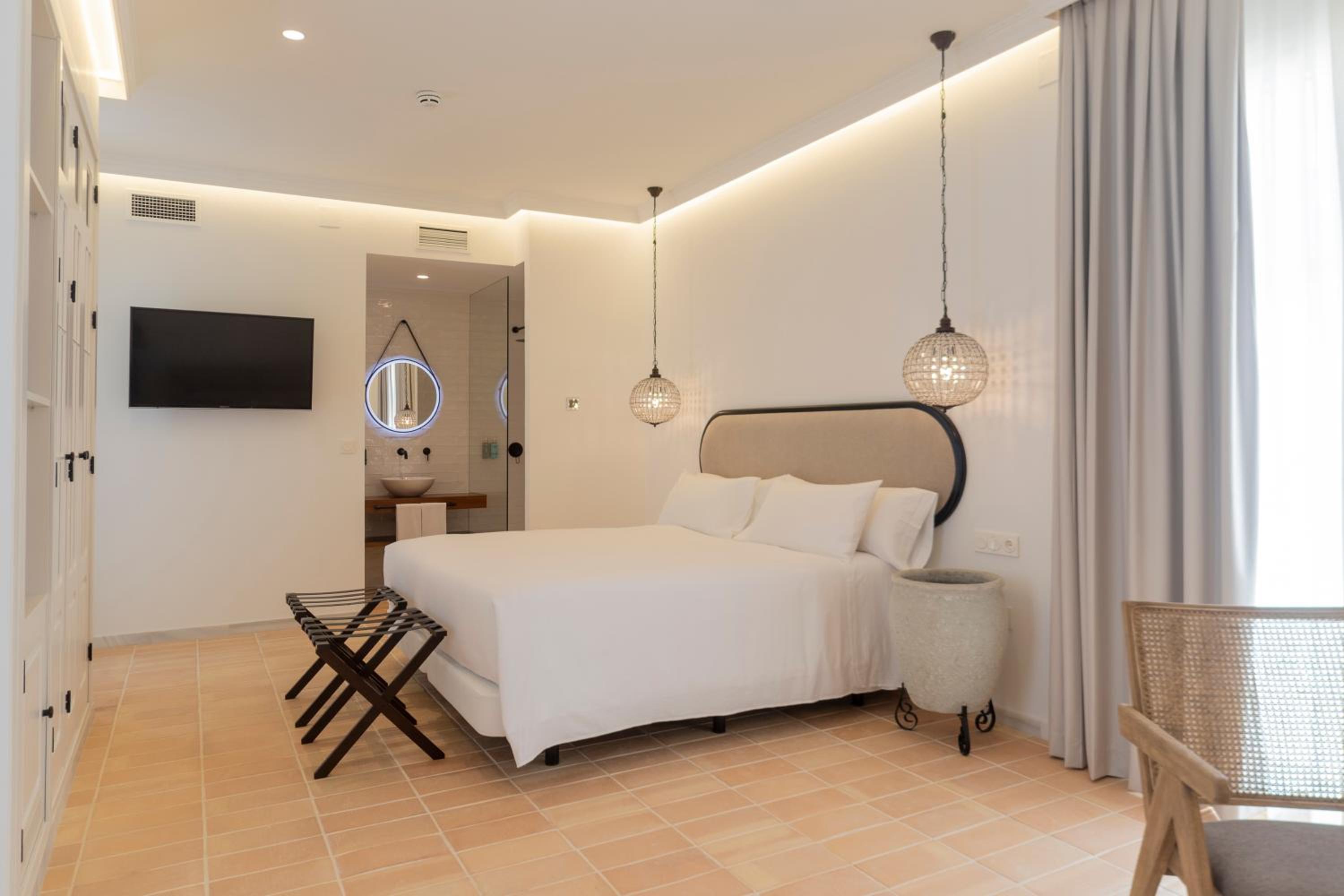 Junior Suite - Photo 8