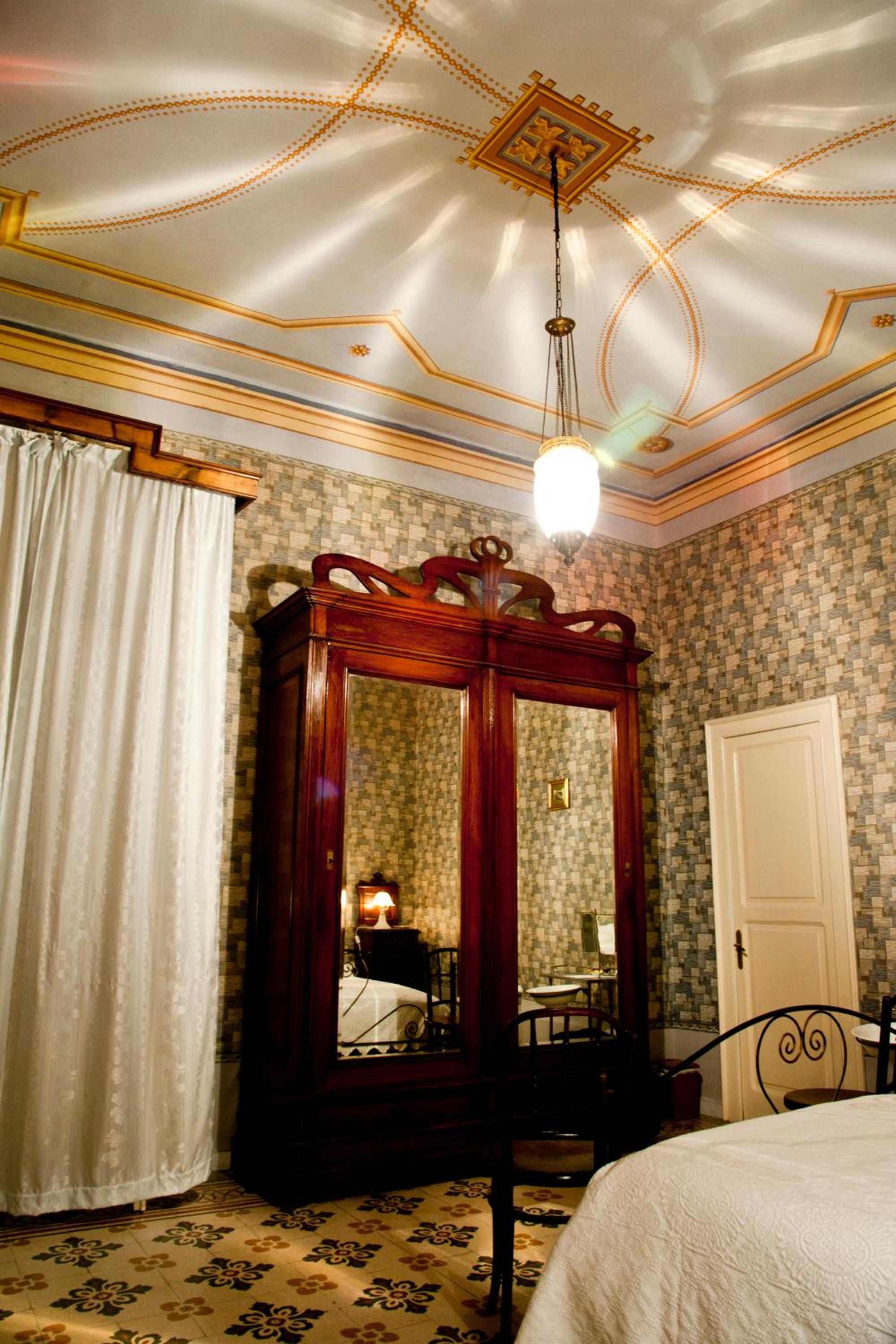Double or Twin Room with Private External Bathroom photo 1