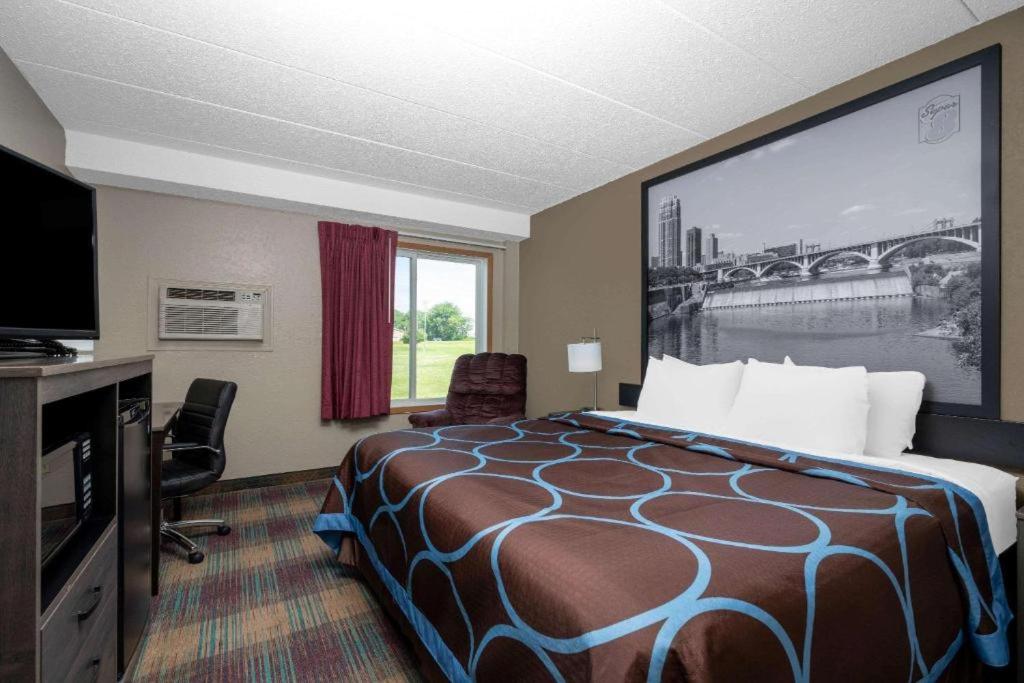 King Room - Non-Smoking photo 1