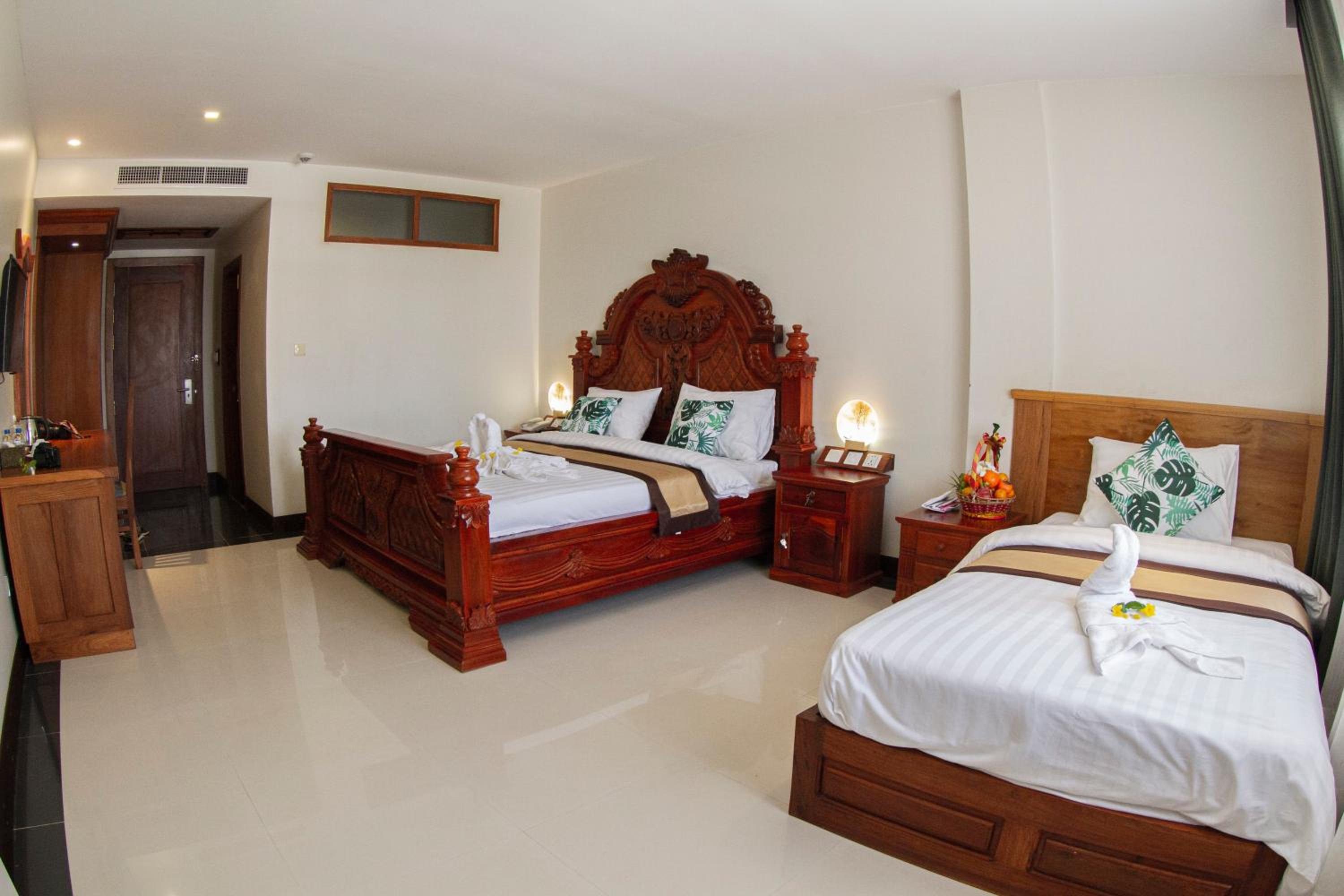 Deluxe Family Suite