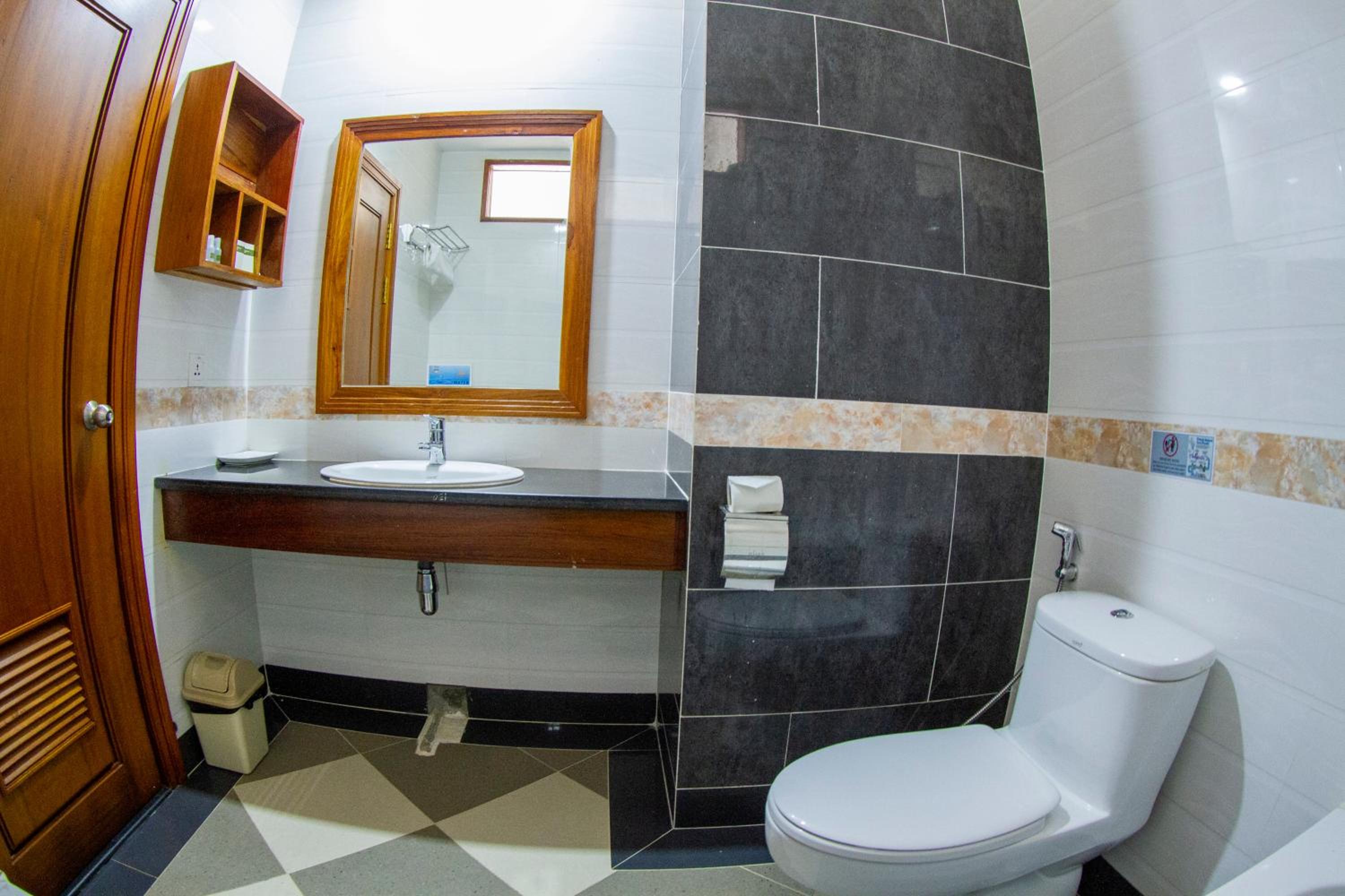 Deluxe Double Room - Photo 7