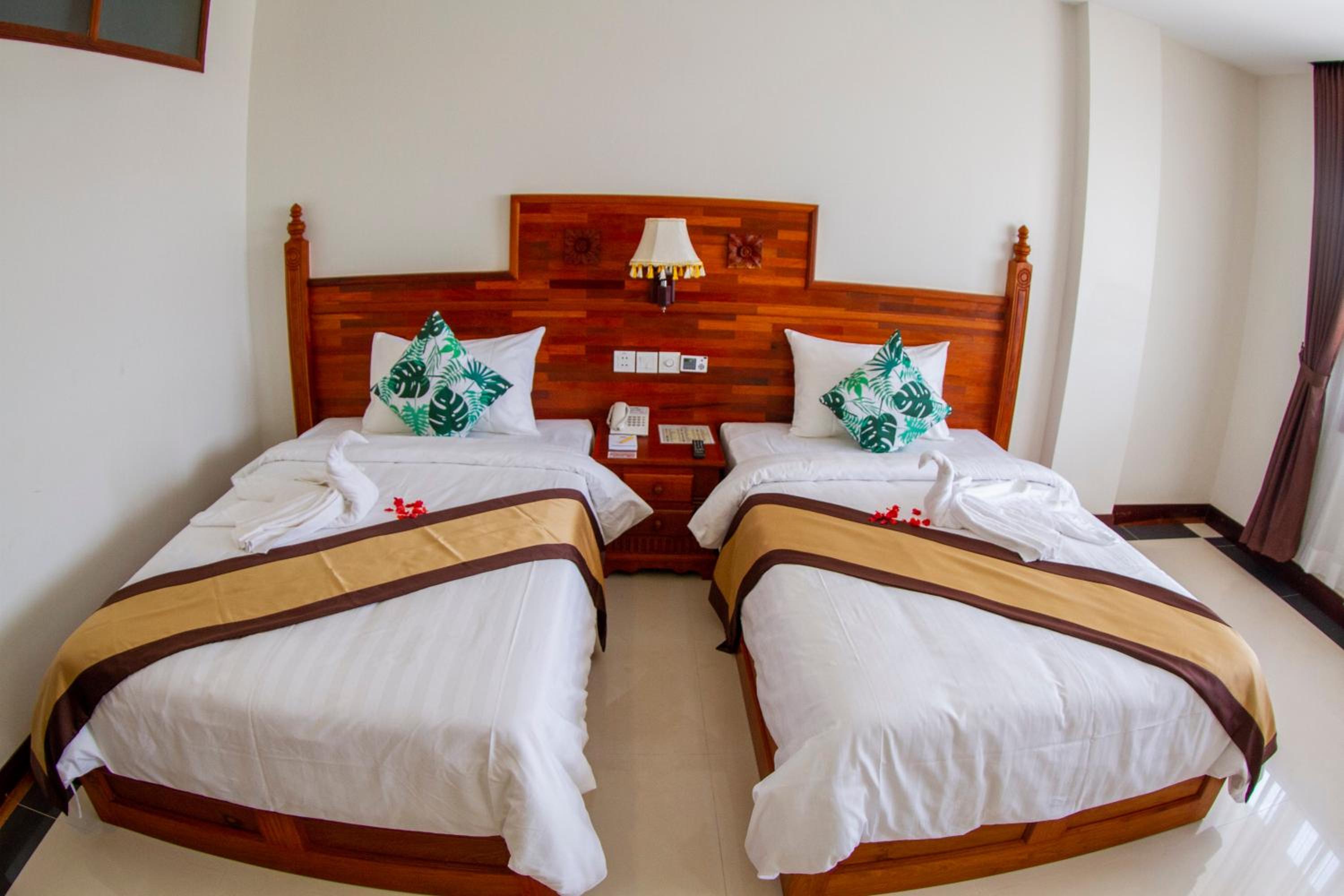 Deluxe Twin Room - Photo 9