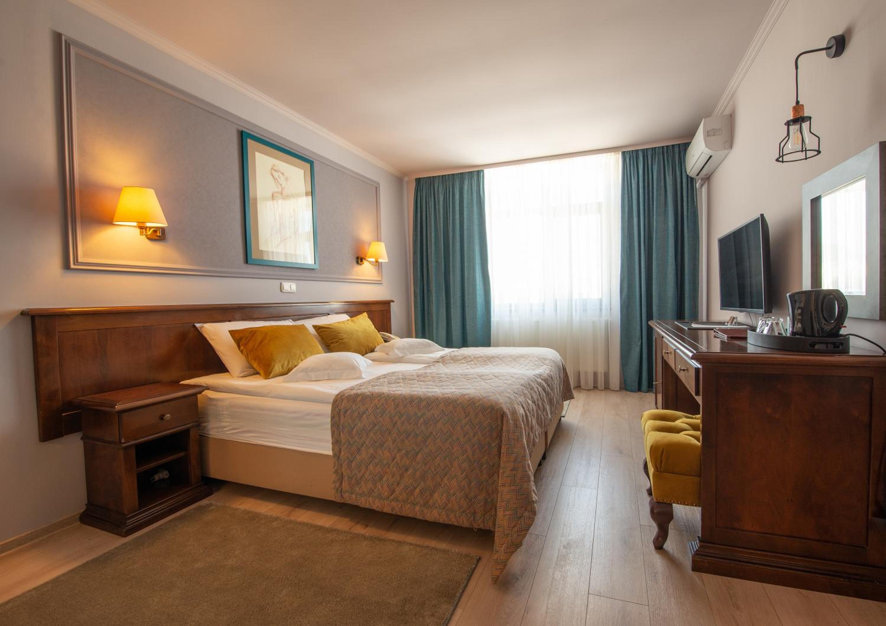 Deluxe Single Room