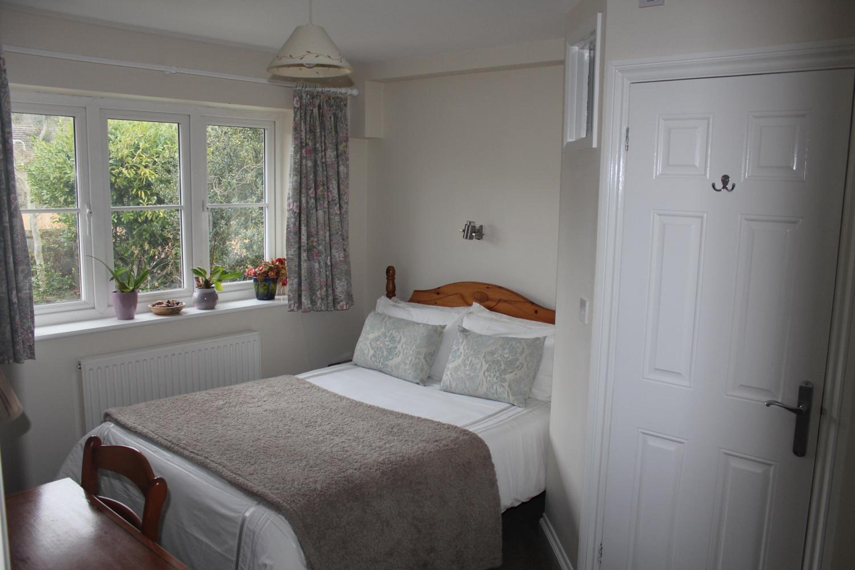 Single Room with Shower photo 3