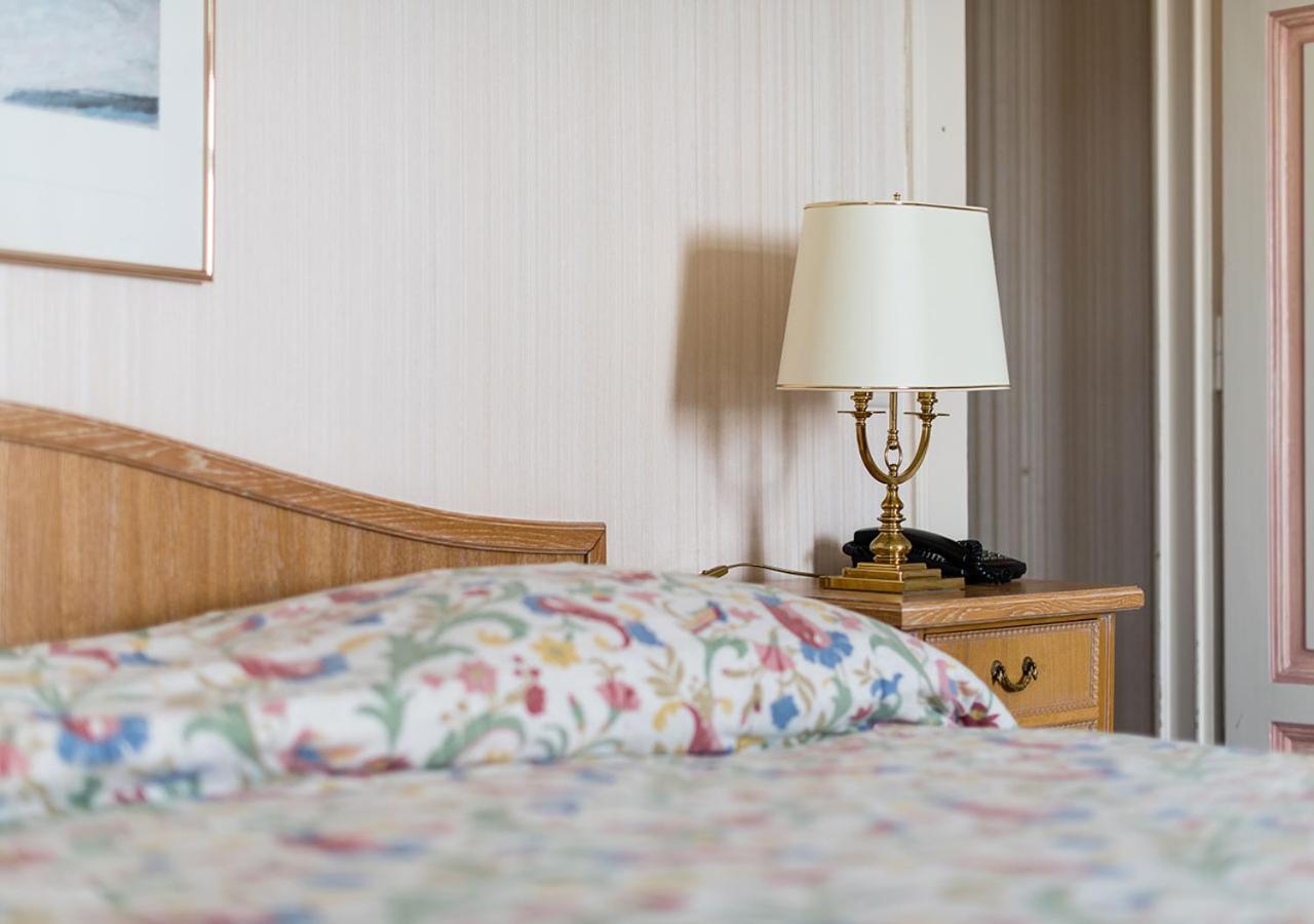 Junior Suite (2 Adults) - Photo 12