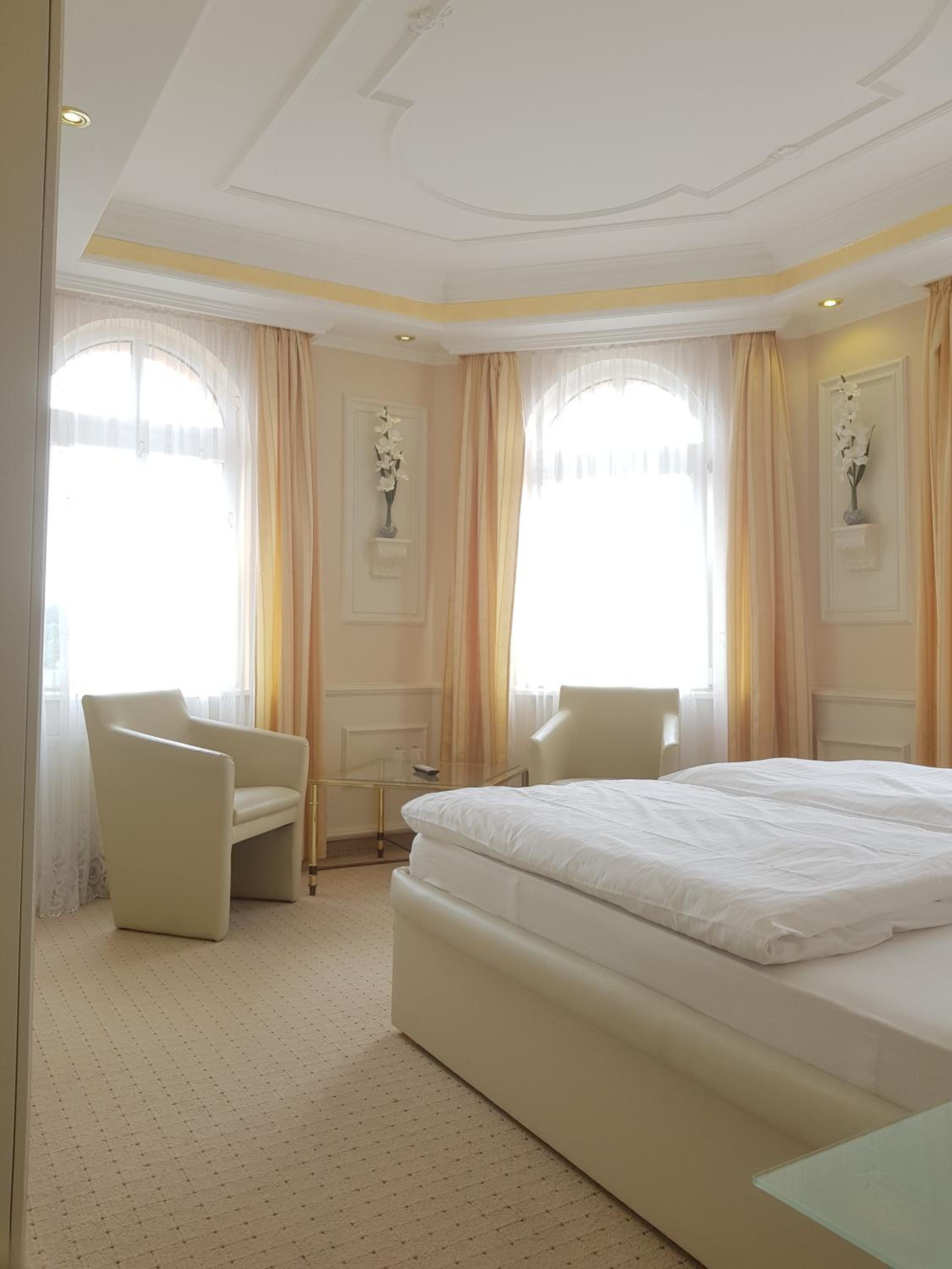 Classic Triple Room - Photo 7