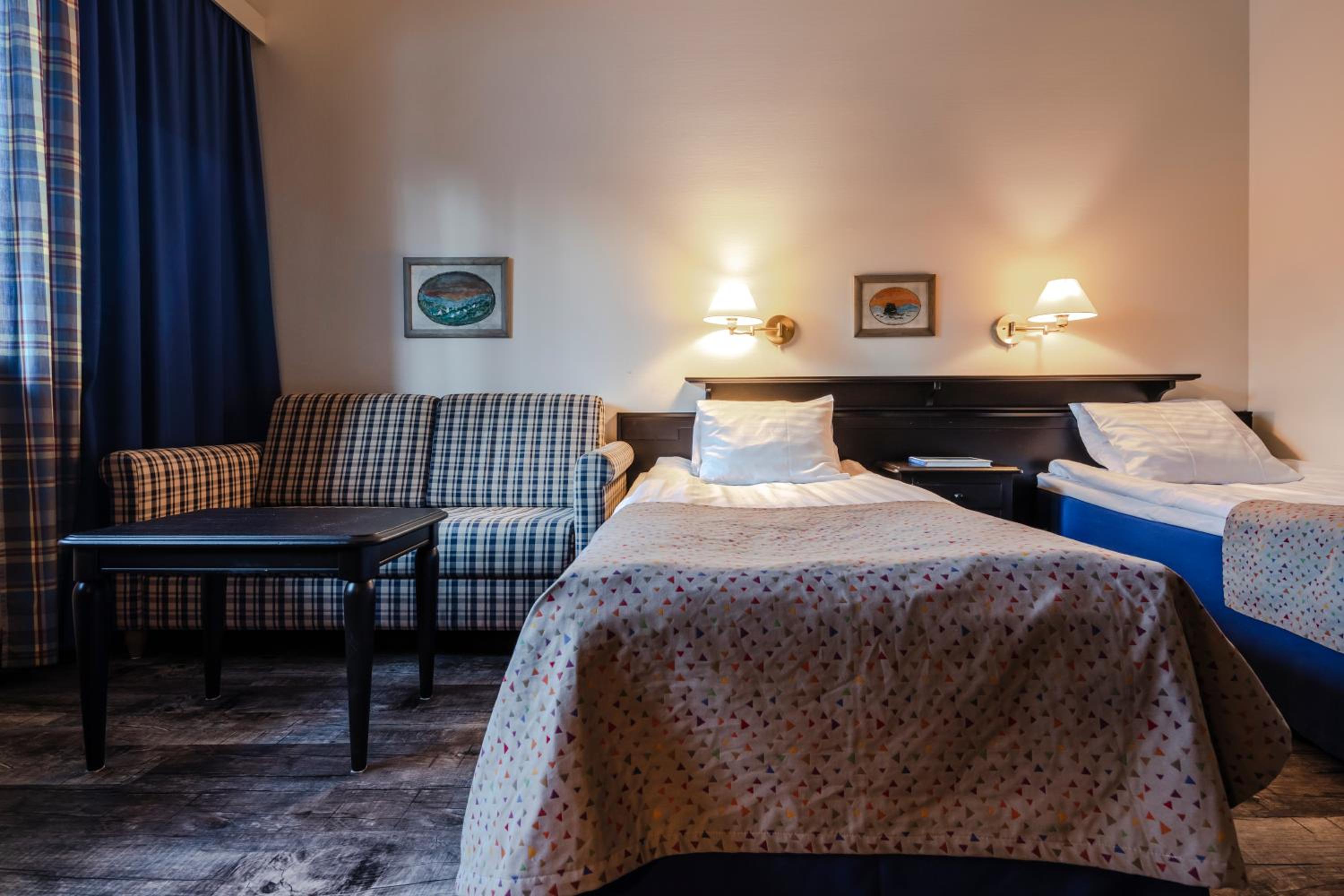 Double or Twin Room with Spa Access - Photo 2
