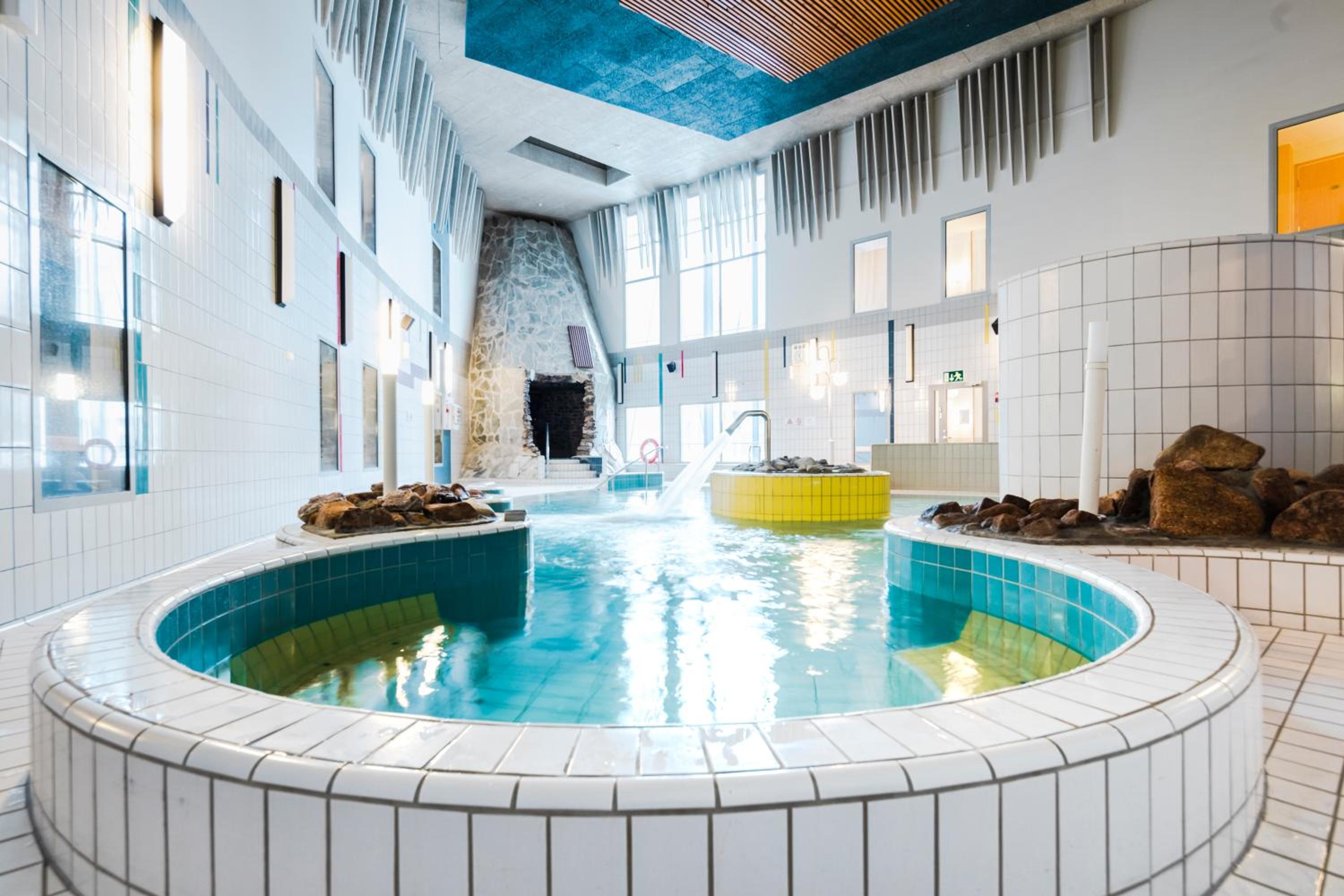 Double or Twin Room with Spa Access - Photo 8
