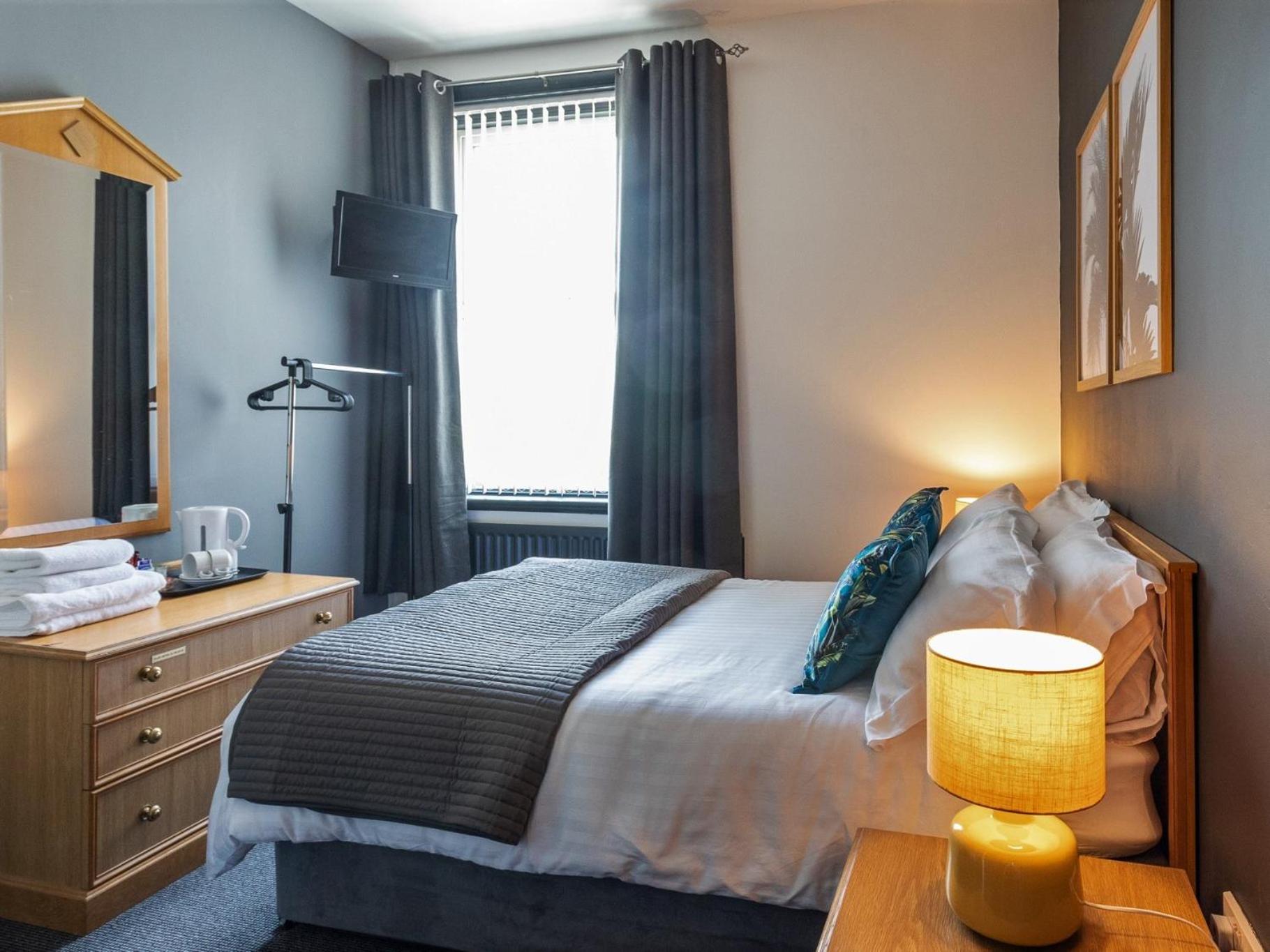 Double Room With Private Bathroom photo 3