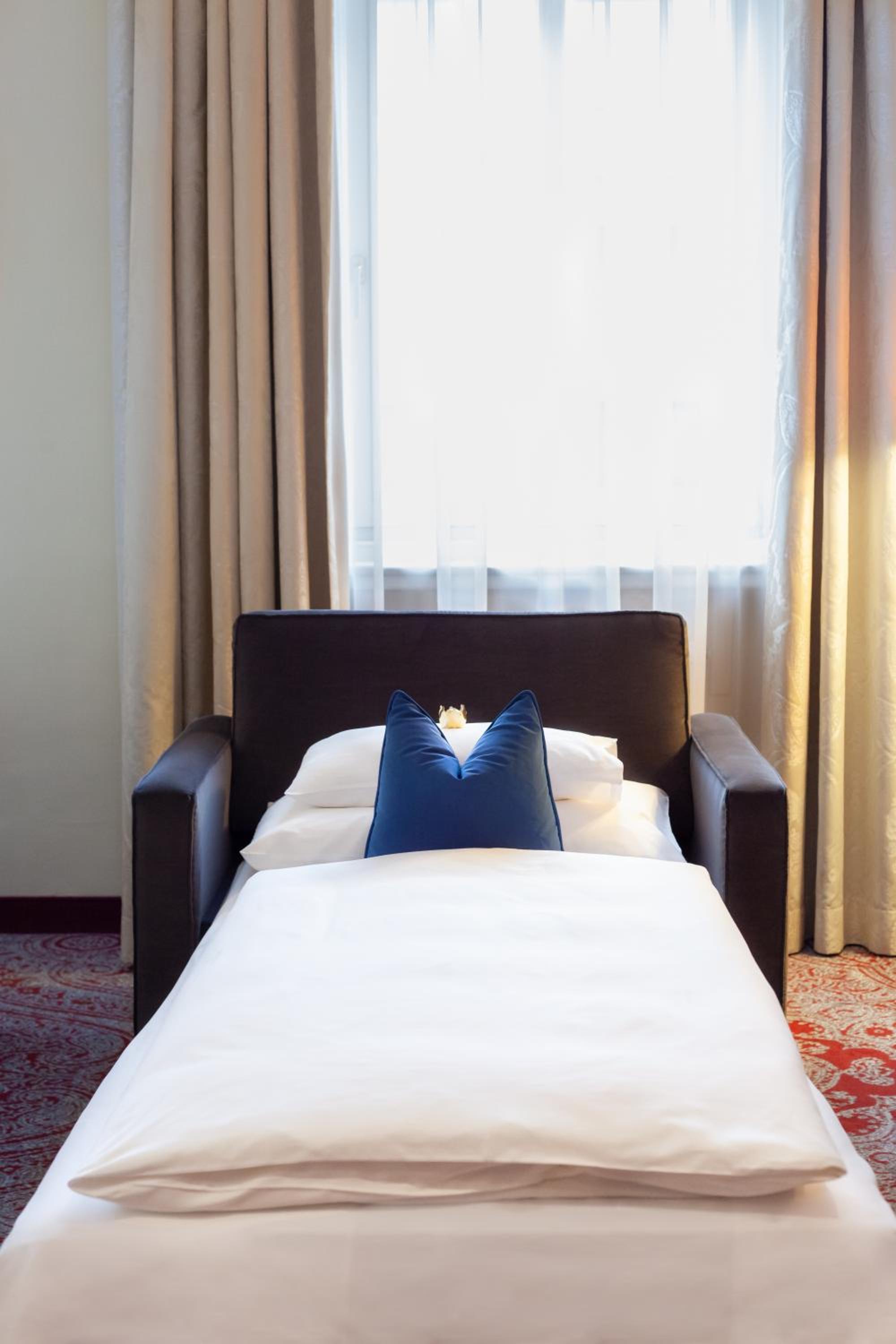 Classic Double or Twin Room with extra bed