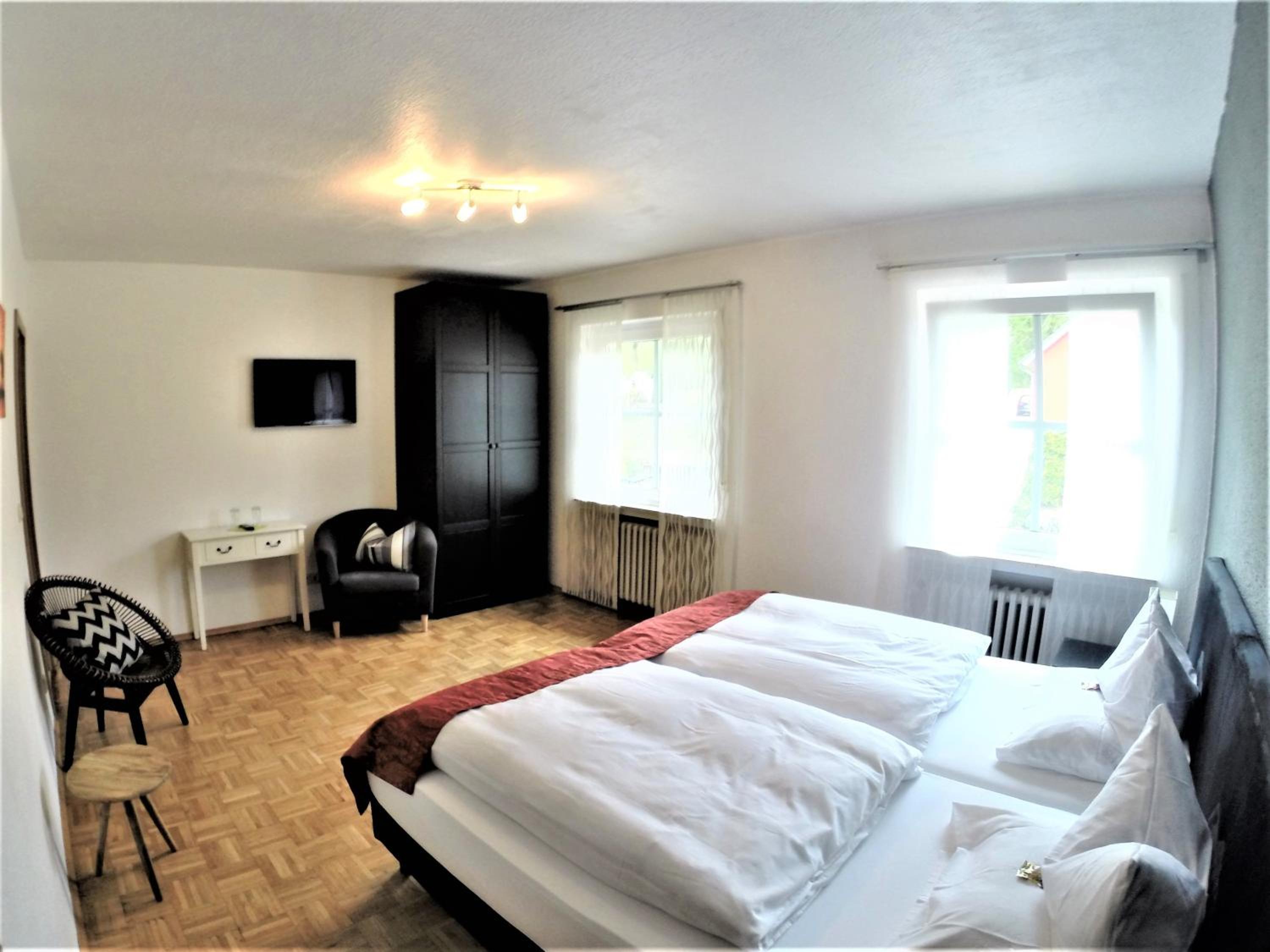 Basic Double Room photo 1