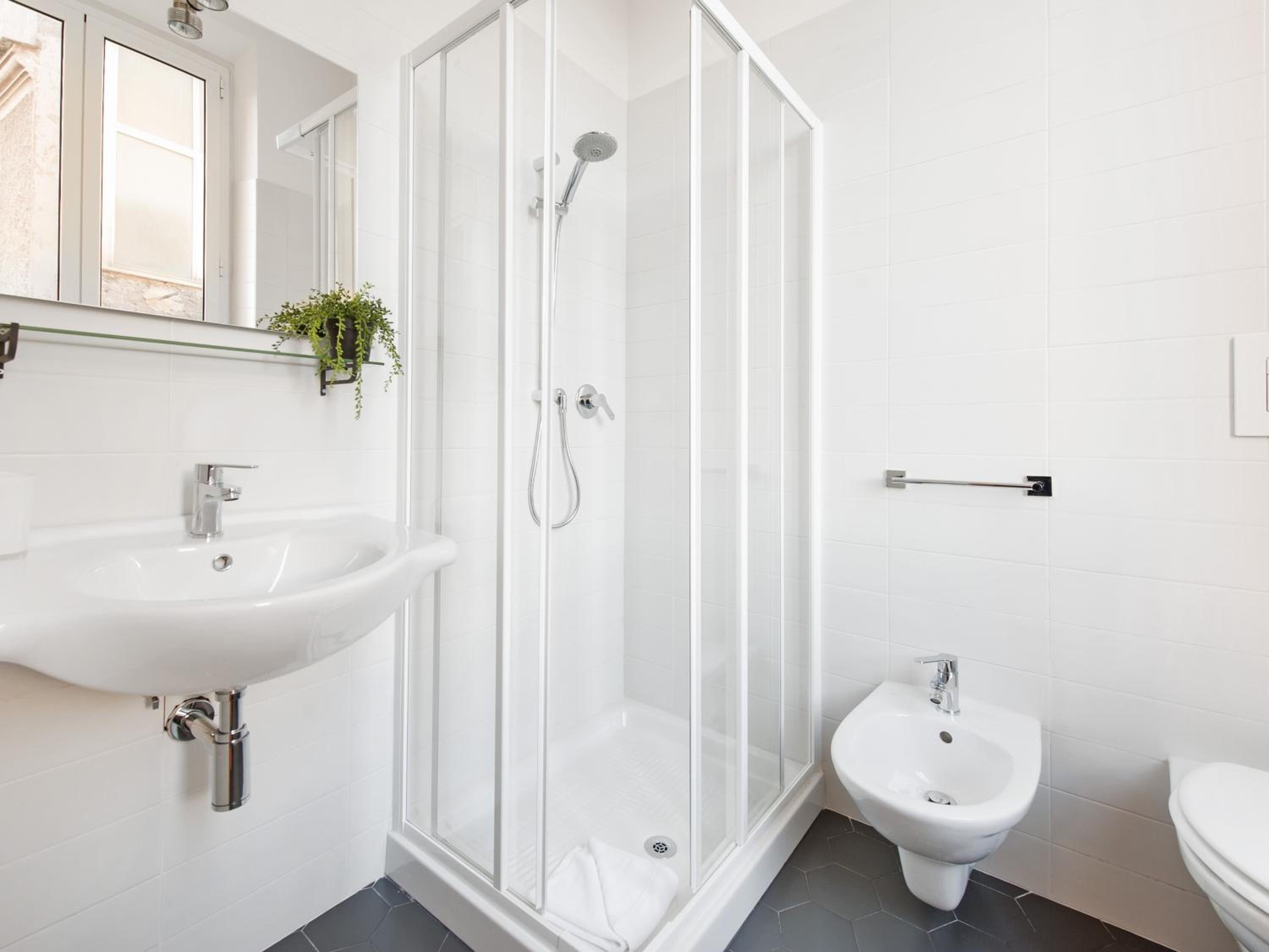 Twin Room with Shower photo 3