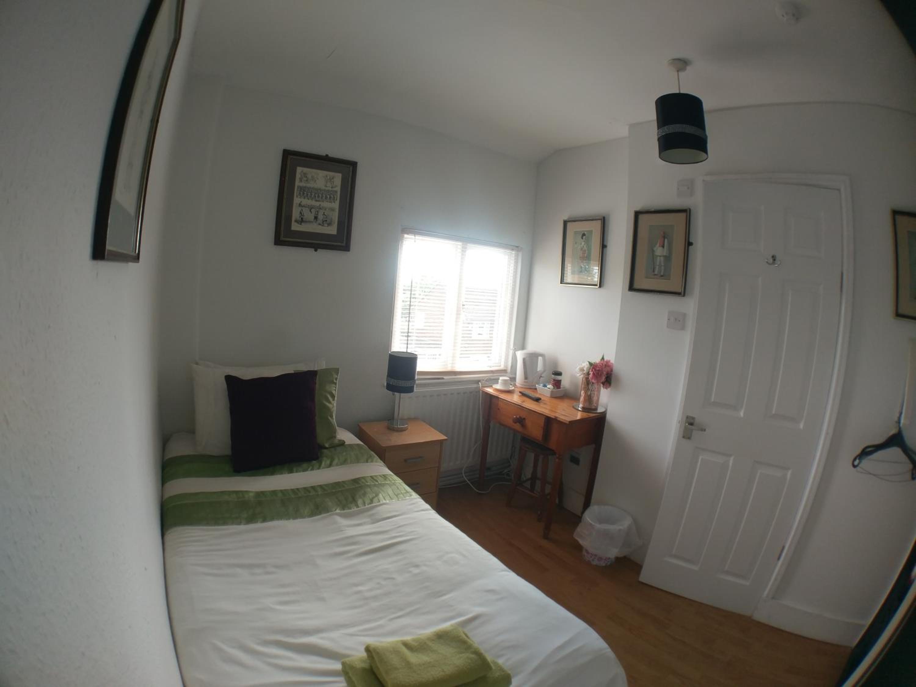 Single Room with Shower photo 1