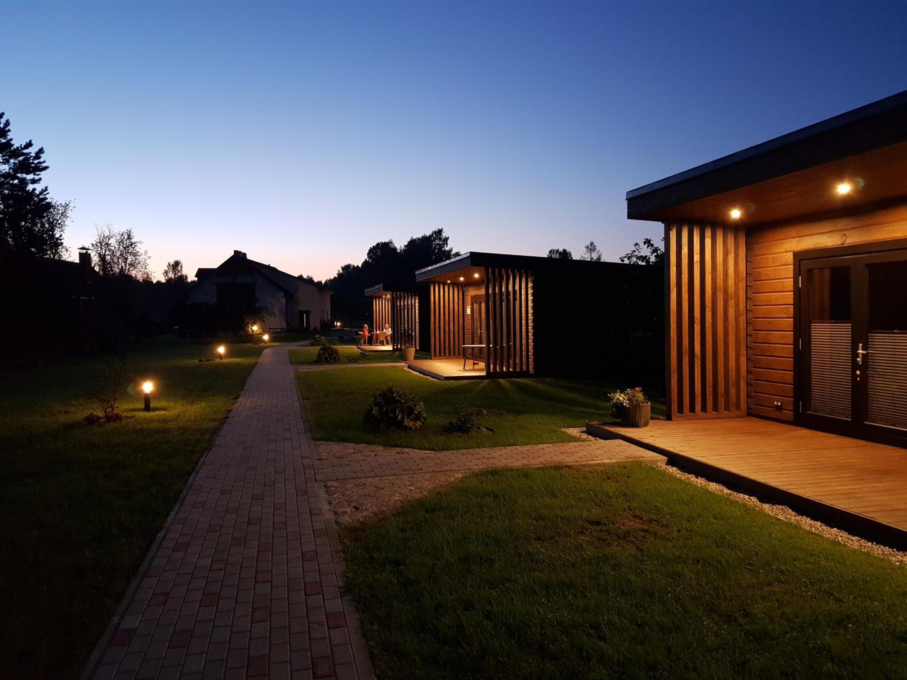 One-Bedroom House - Photo 2