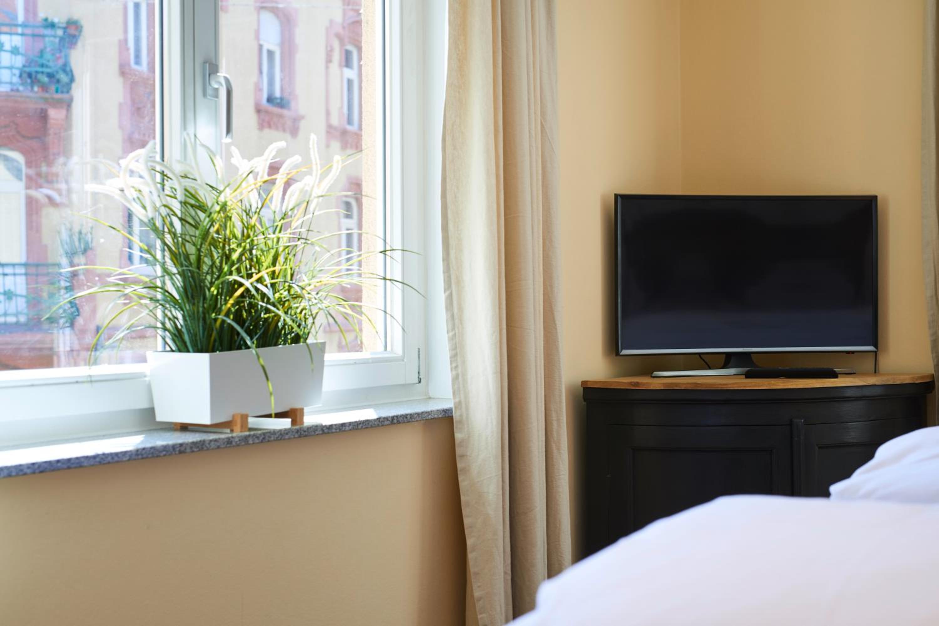 Double Room with Balcony - Annex - Photo 9