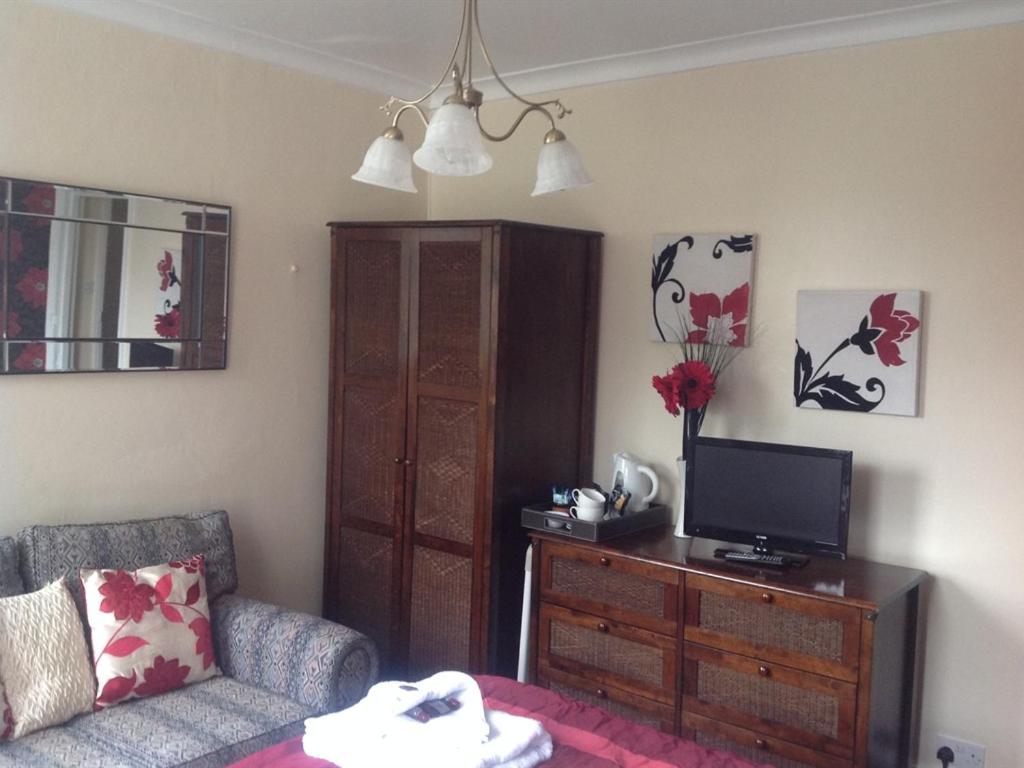 Standard Double Room photo 3