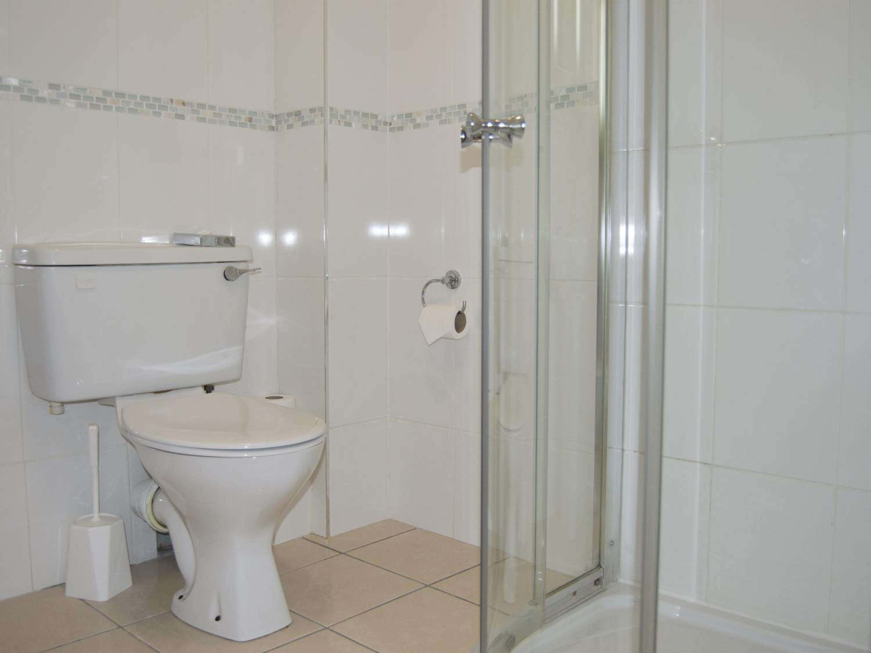 Twin Room with Shower photo 3