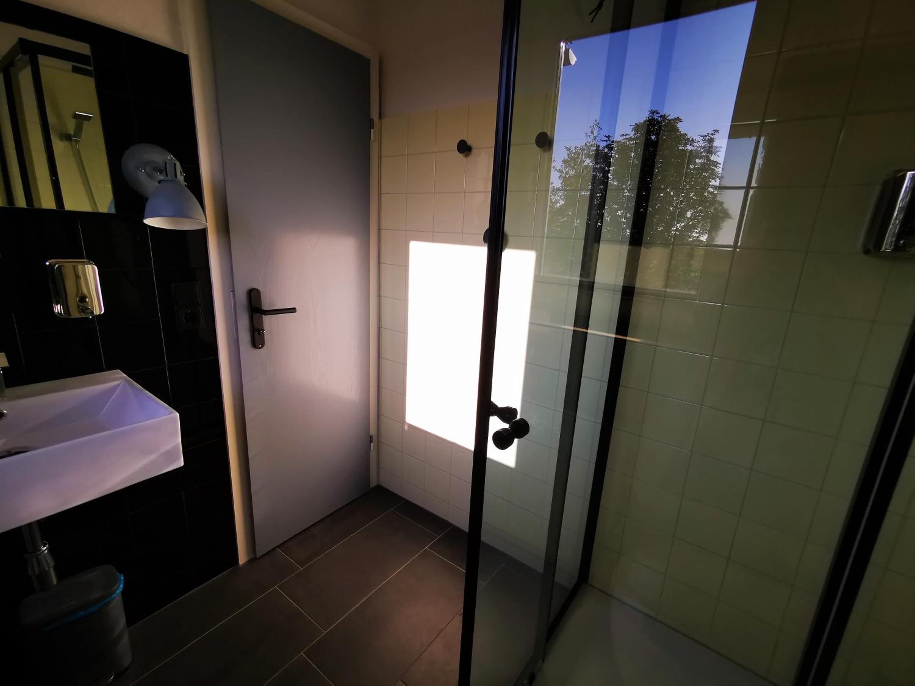 Standard Double Room - Photo 2