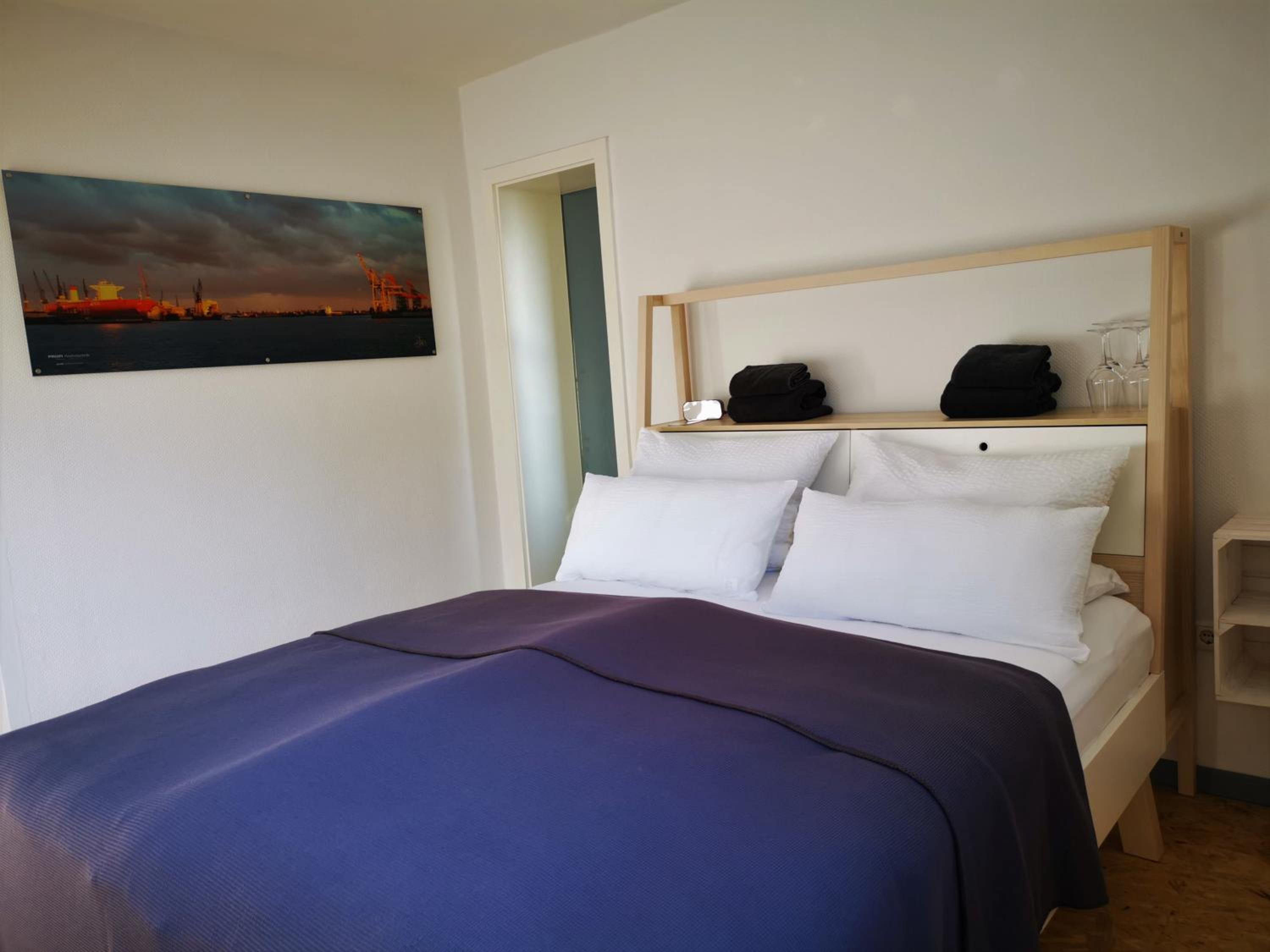 Standard Double Room - Photo 6