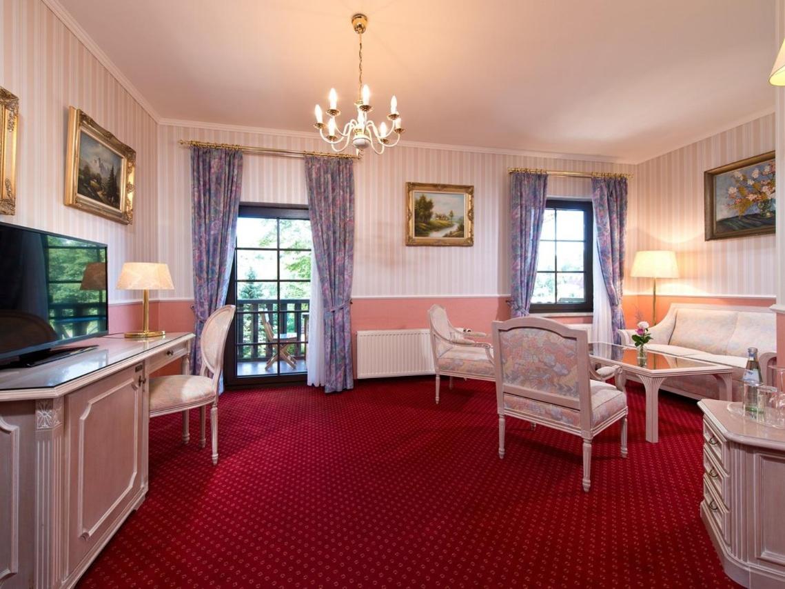 One-Bedroom Suite