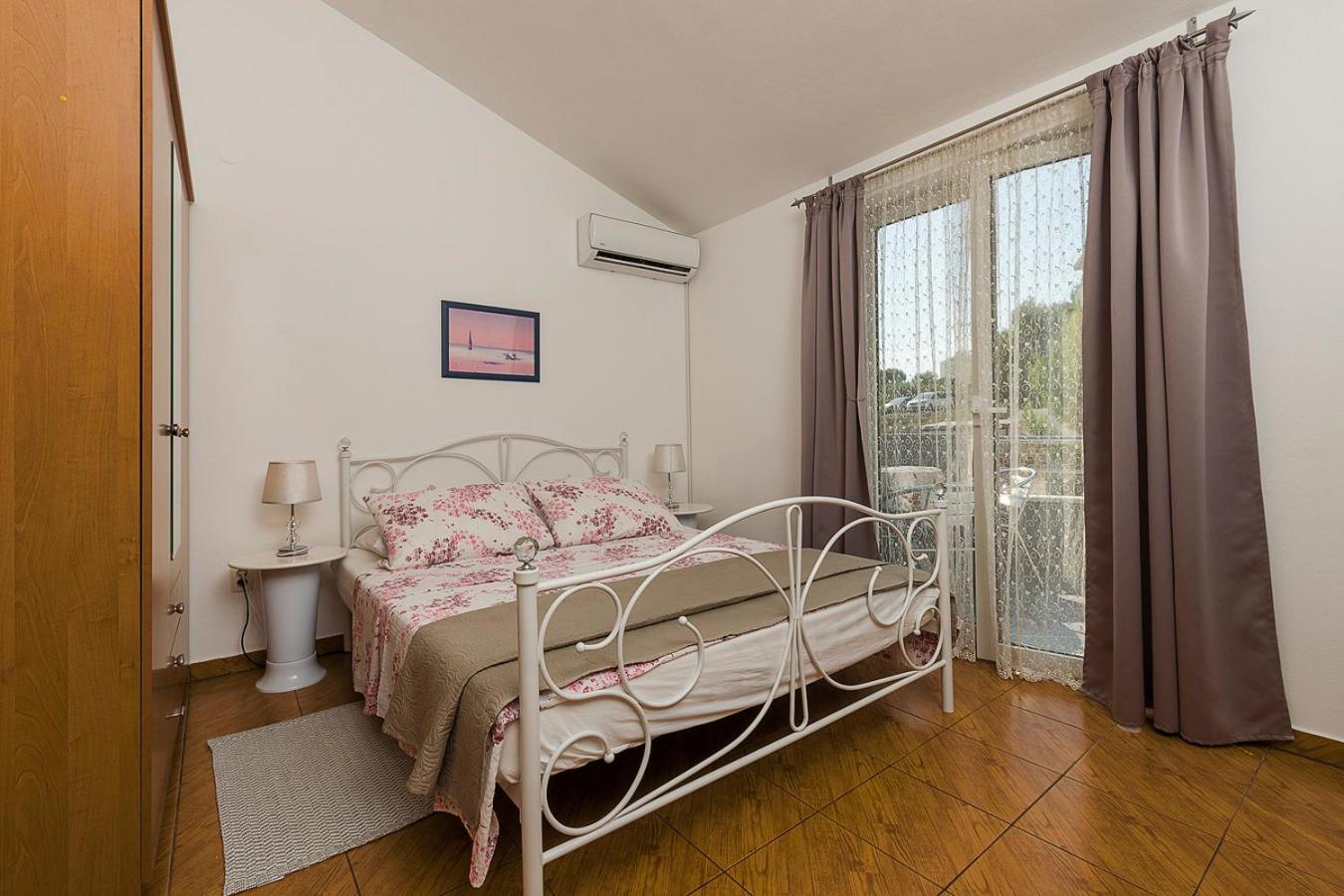 Studio with Balcony