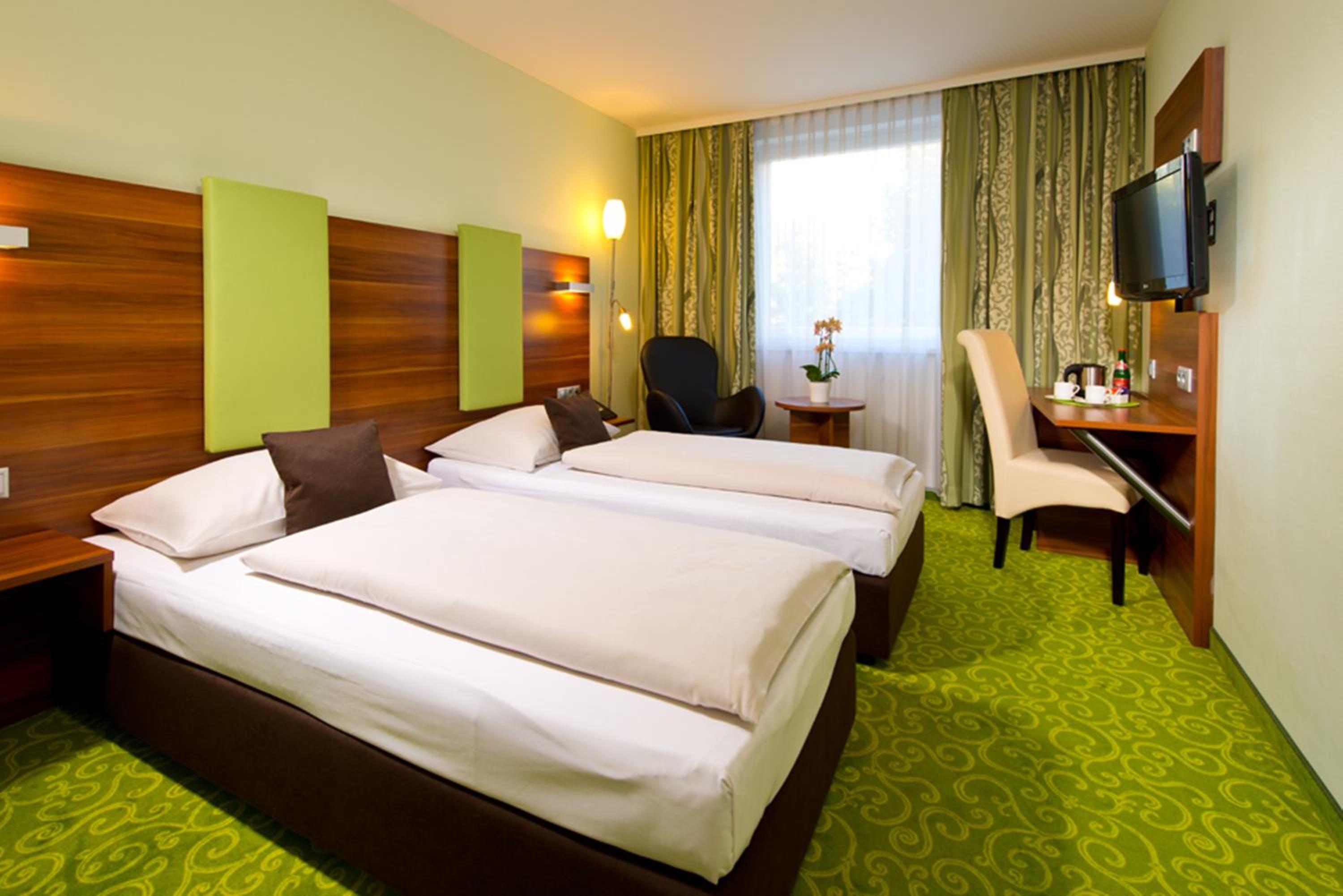 Standard Double or Twin Room - Photo 1