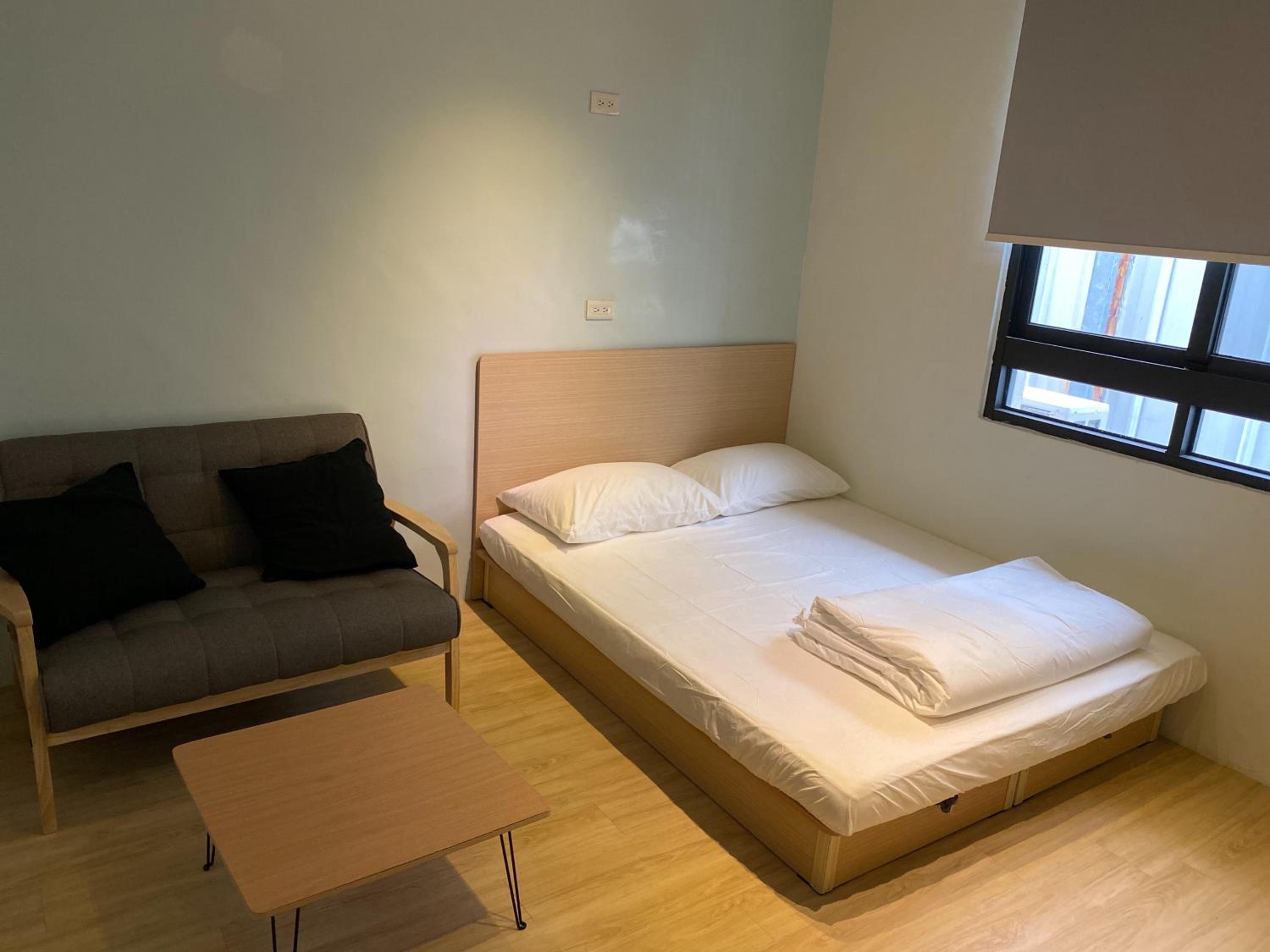 Standard Double Room with Shared Bathroom photo 1