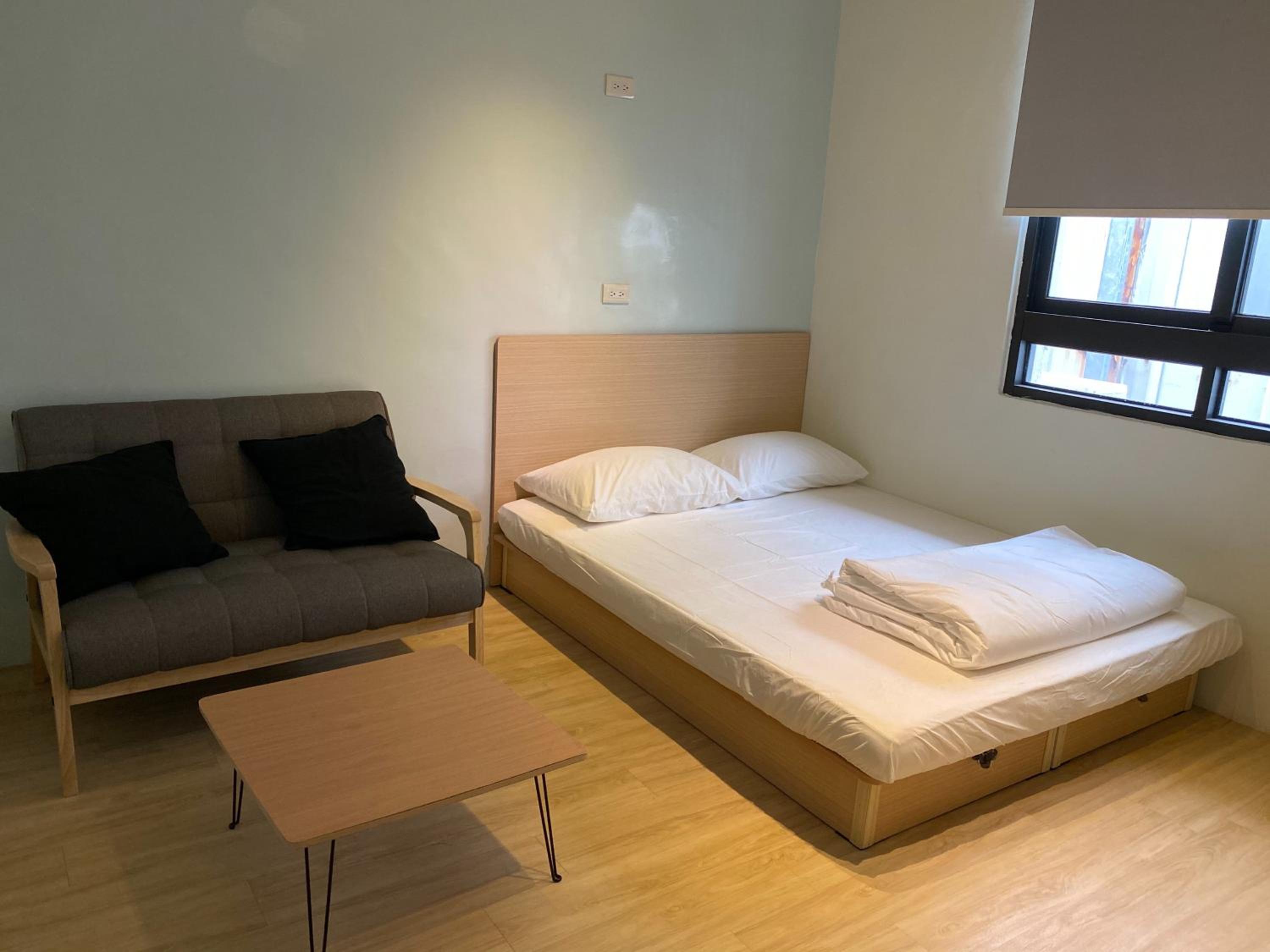 Standard Double Room with Shared Bathroom photo 2