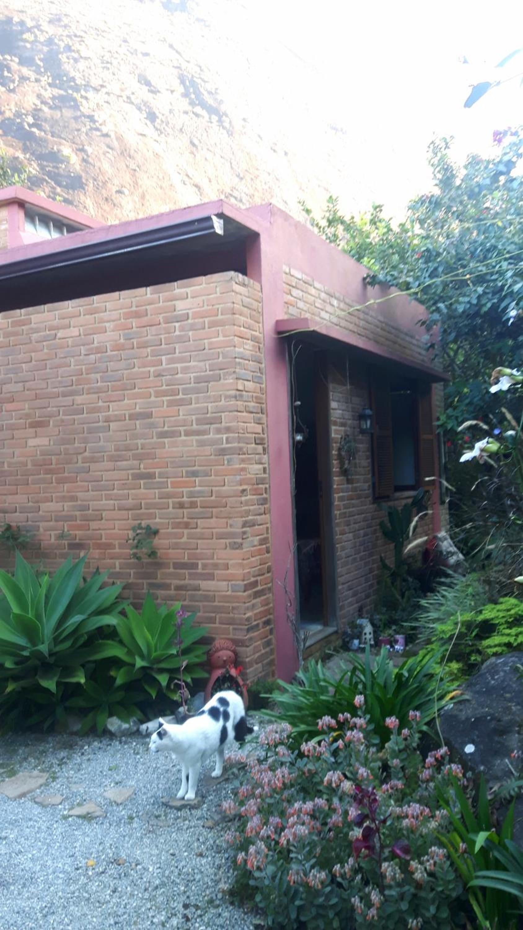 Deluxe Double Room (2 Adults + 1 Child) - Photo 20