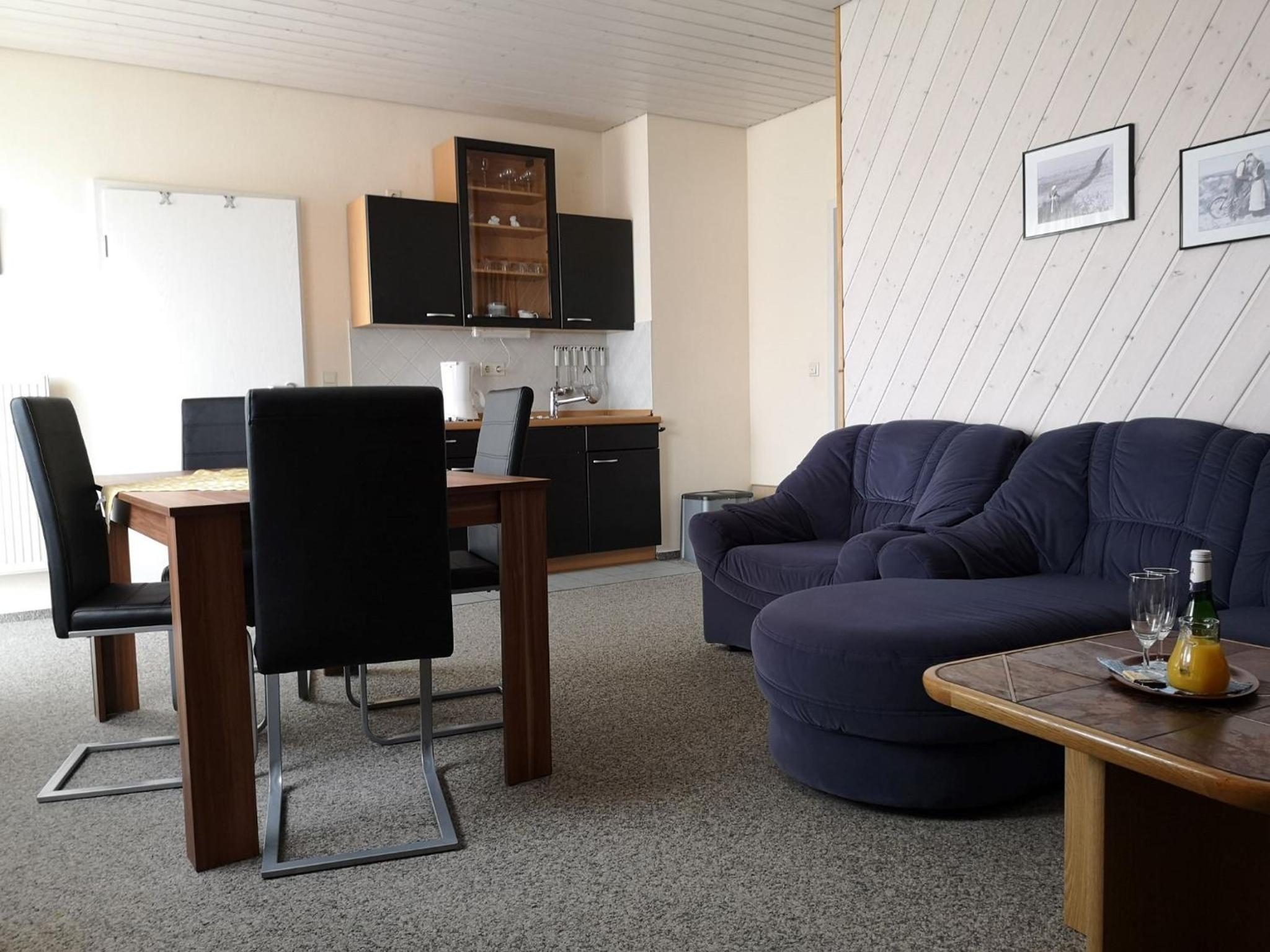 Apartment with Balcony photo 2