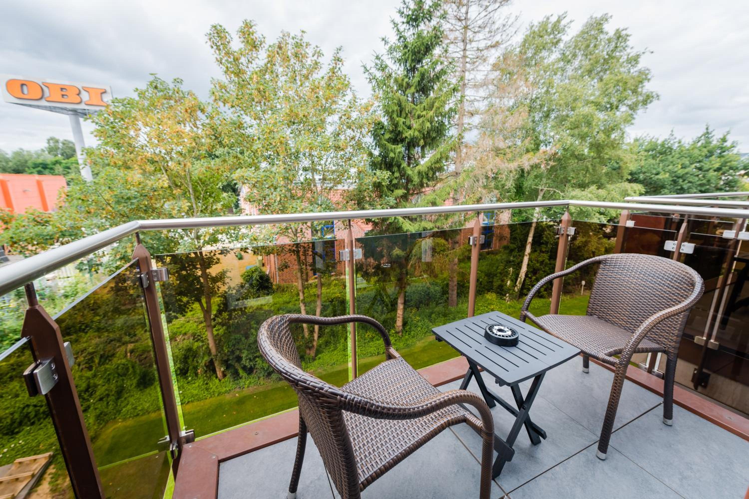 Deluxe Double Room with Balcony - Photo 6