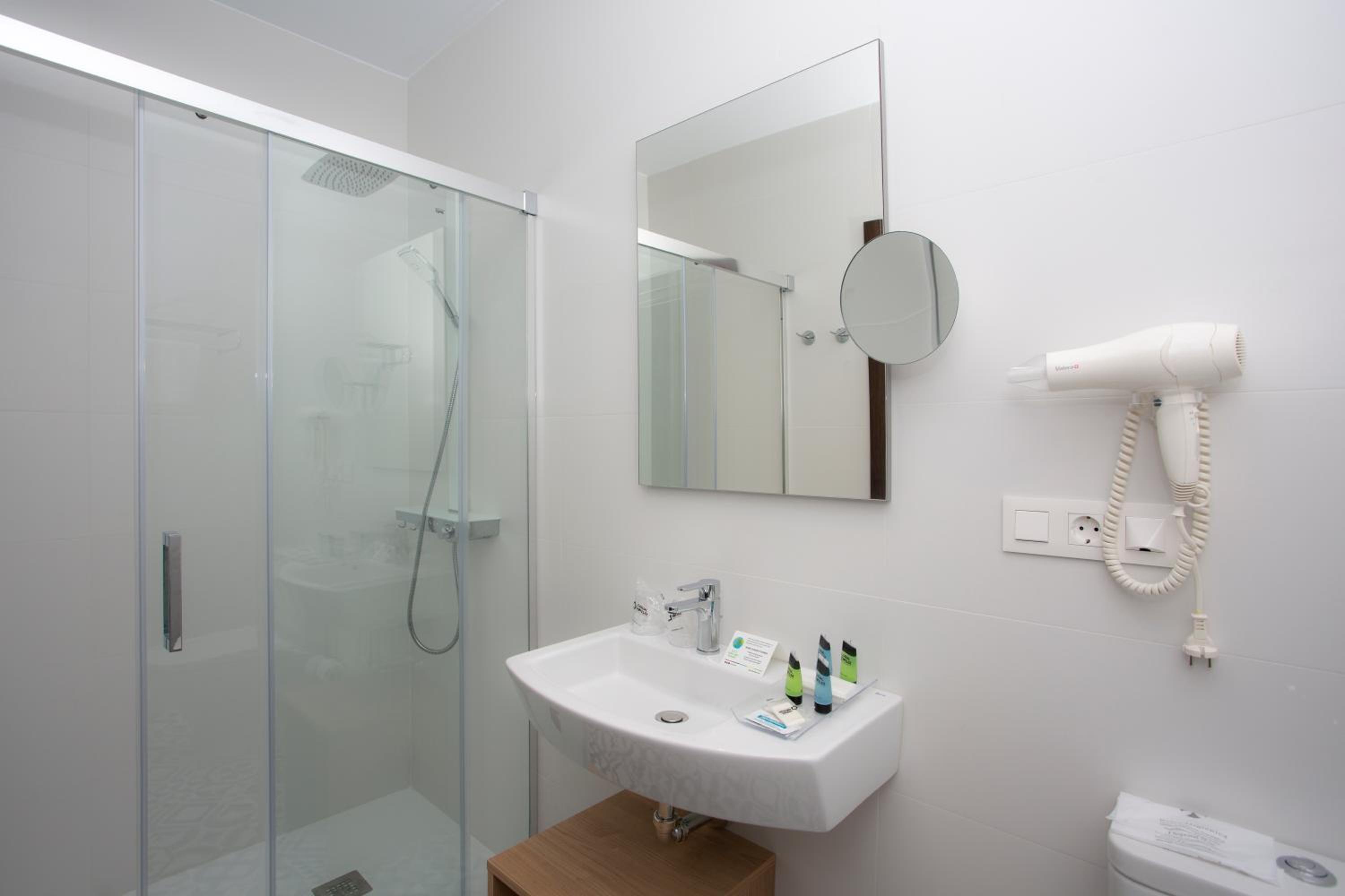 Triple Room - Photo 2