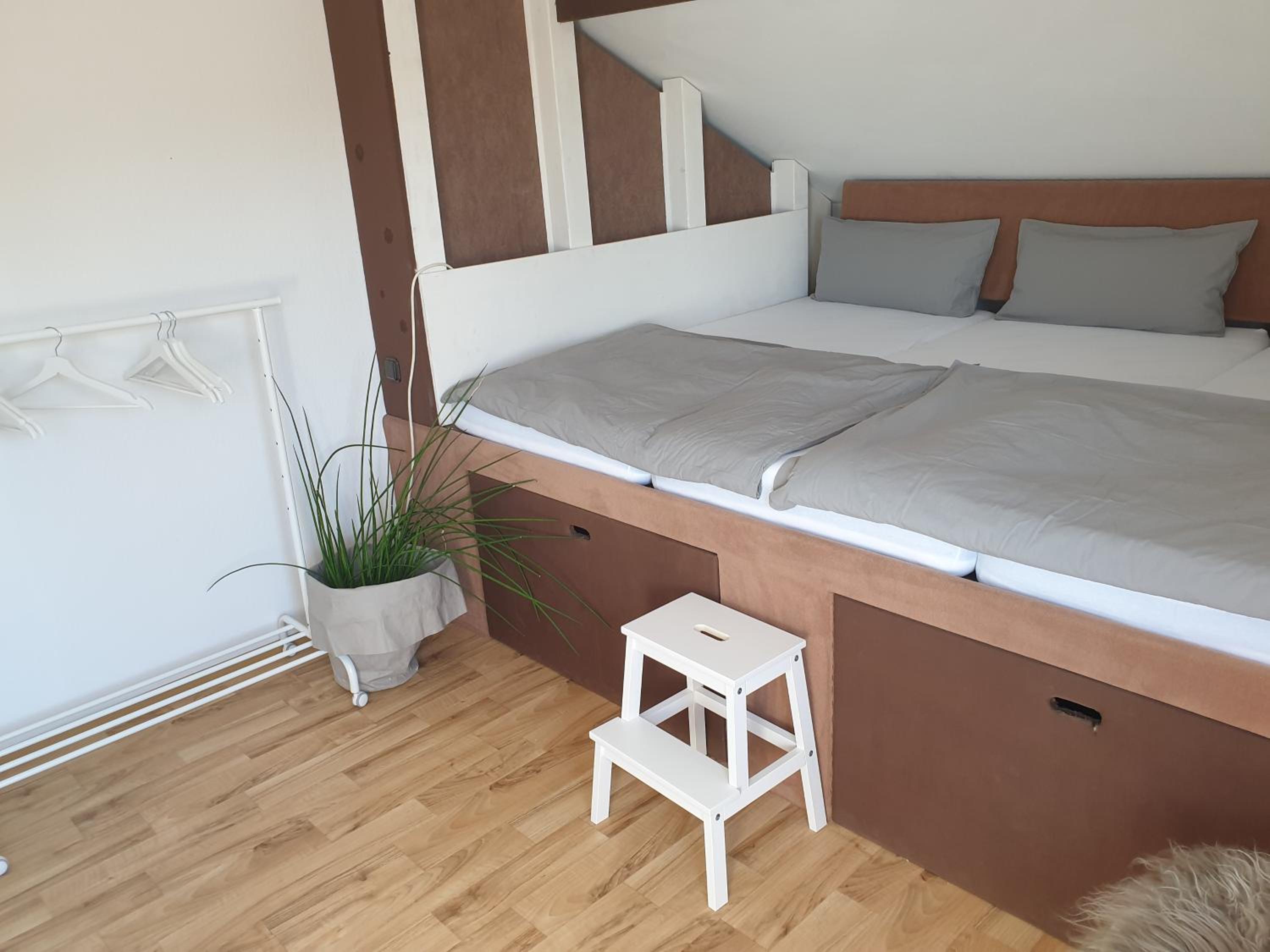 One-Bedroom Apartment - Photo 7