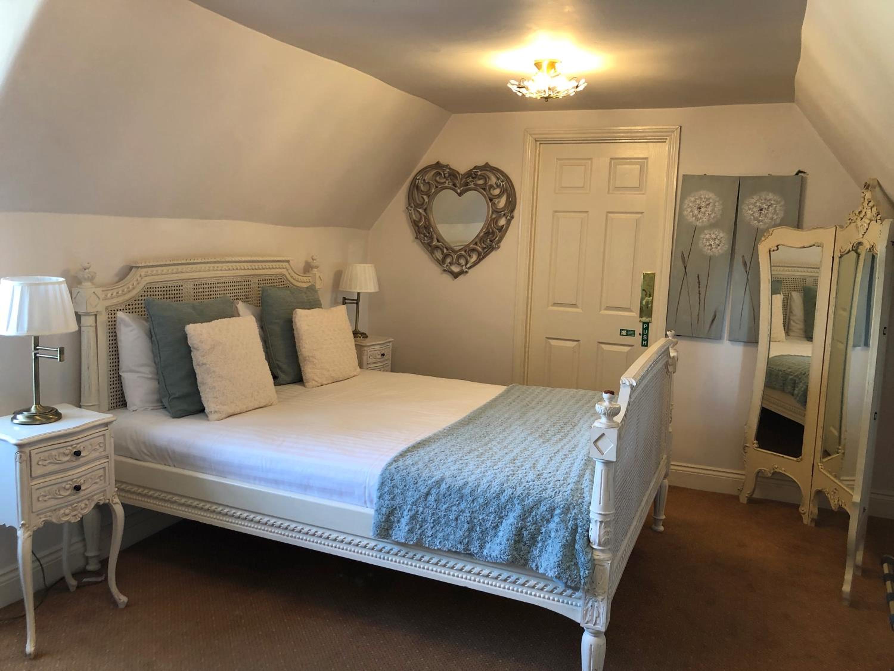 Superior Suite - Photo 4