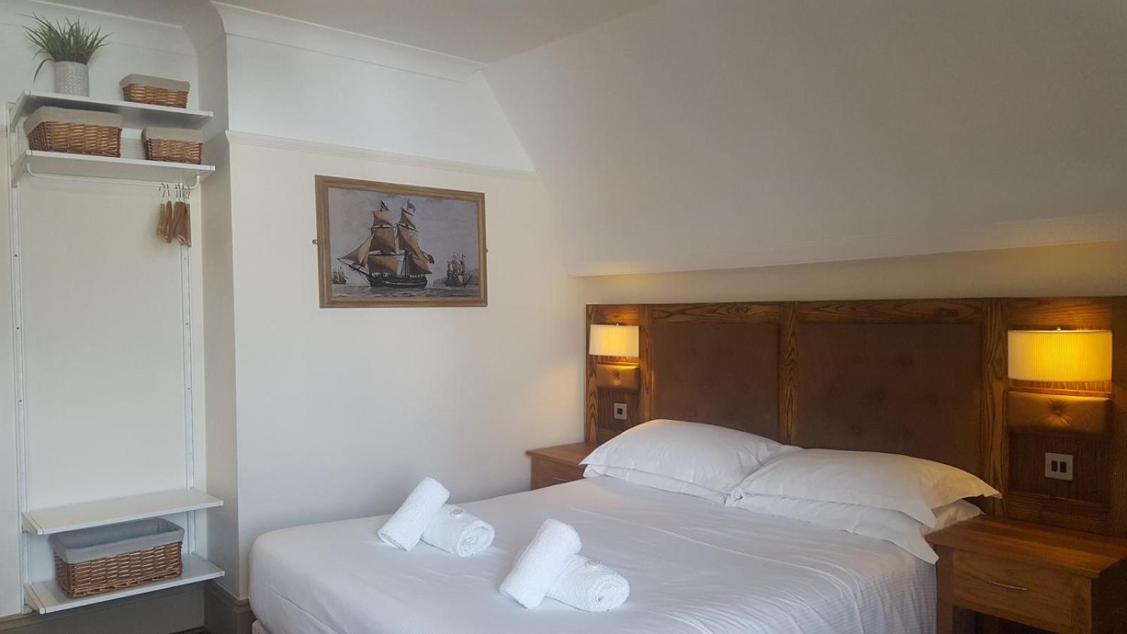 Superior King Room - Photo 1