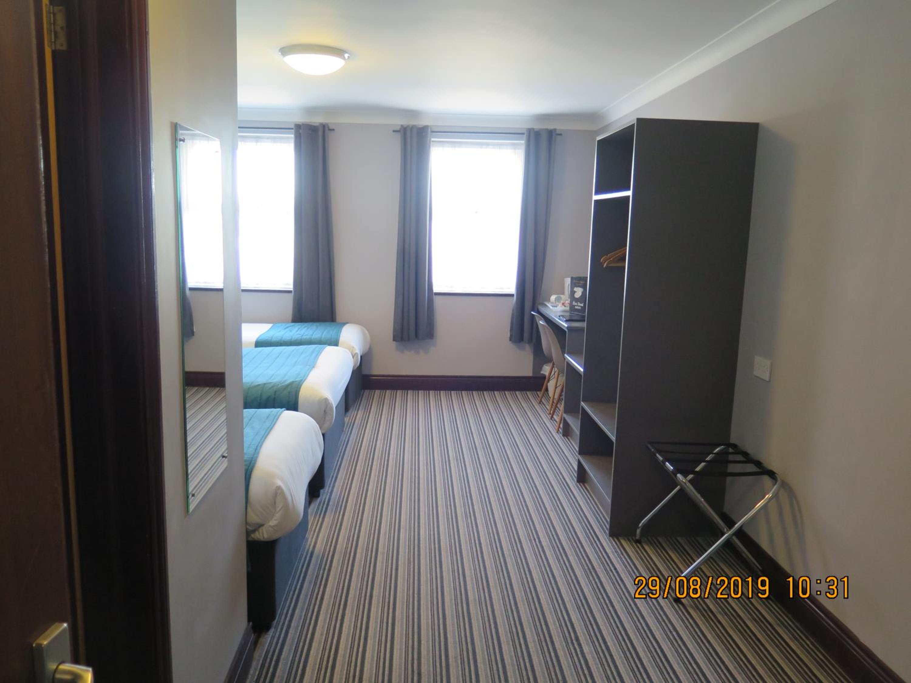 Comfort Triple Room photo 3