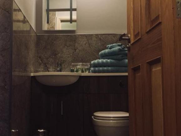 Double Room with Private Bathroom photo 2