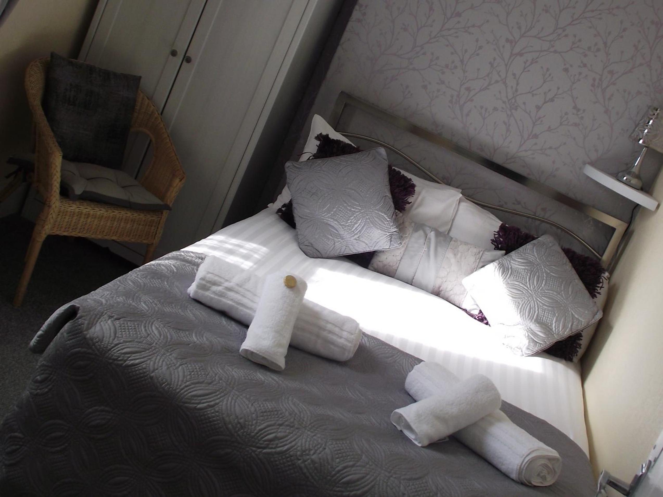 Double Room with Private Bathroom photo 1