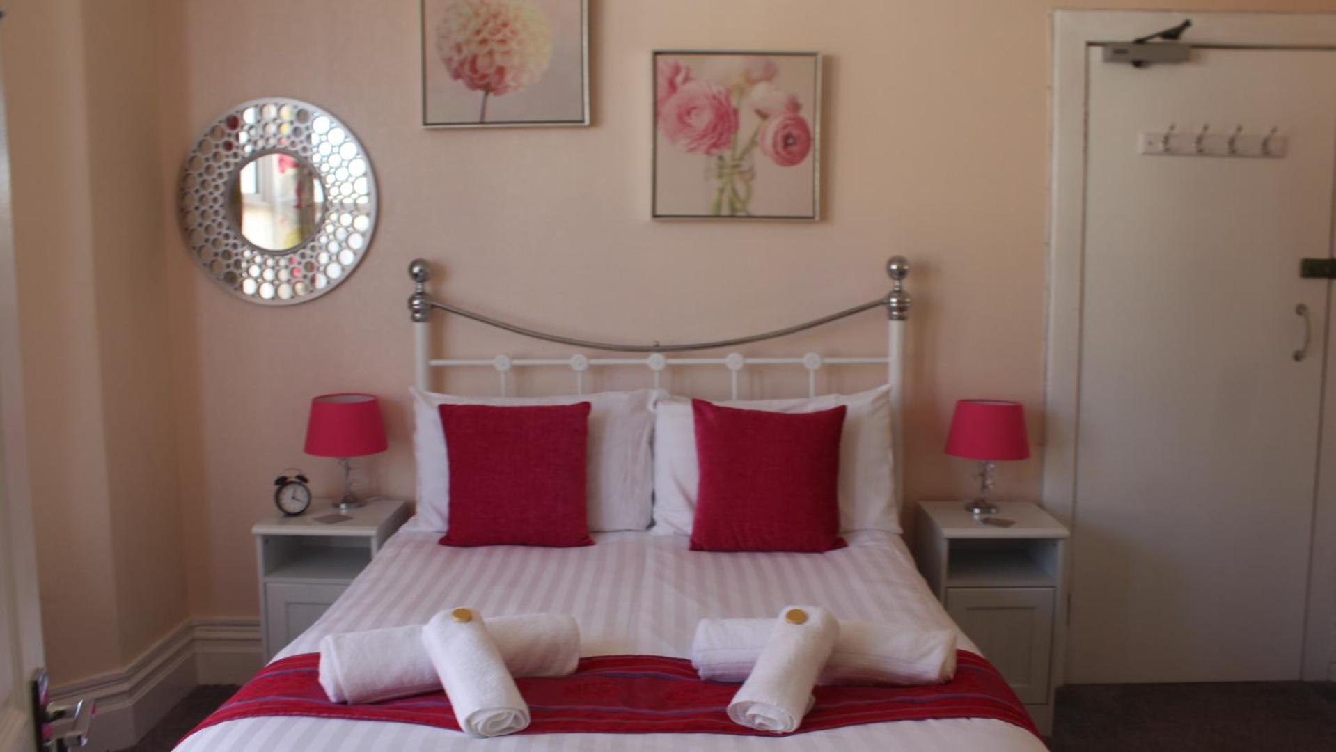 Triple Room with Shower photo 1