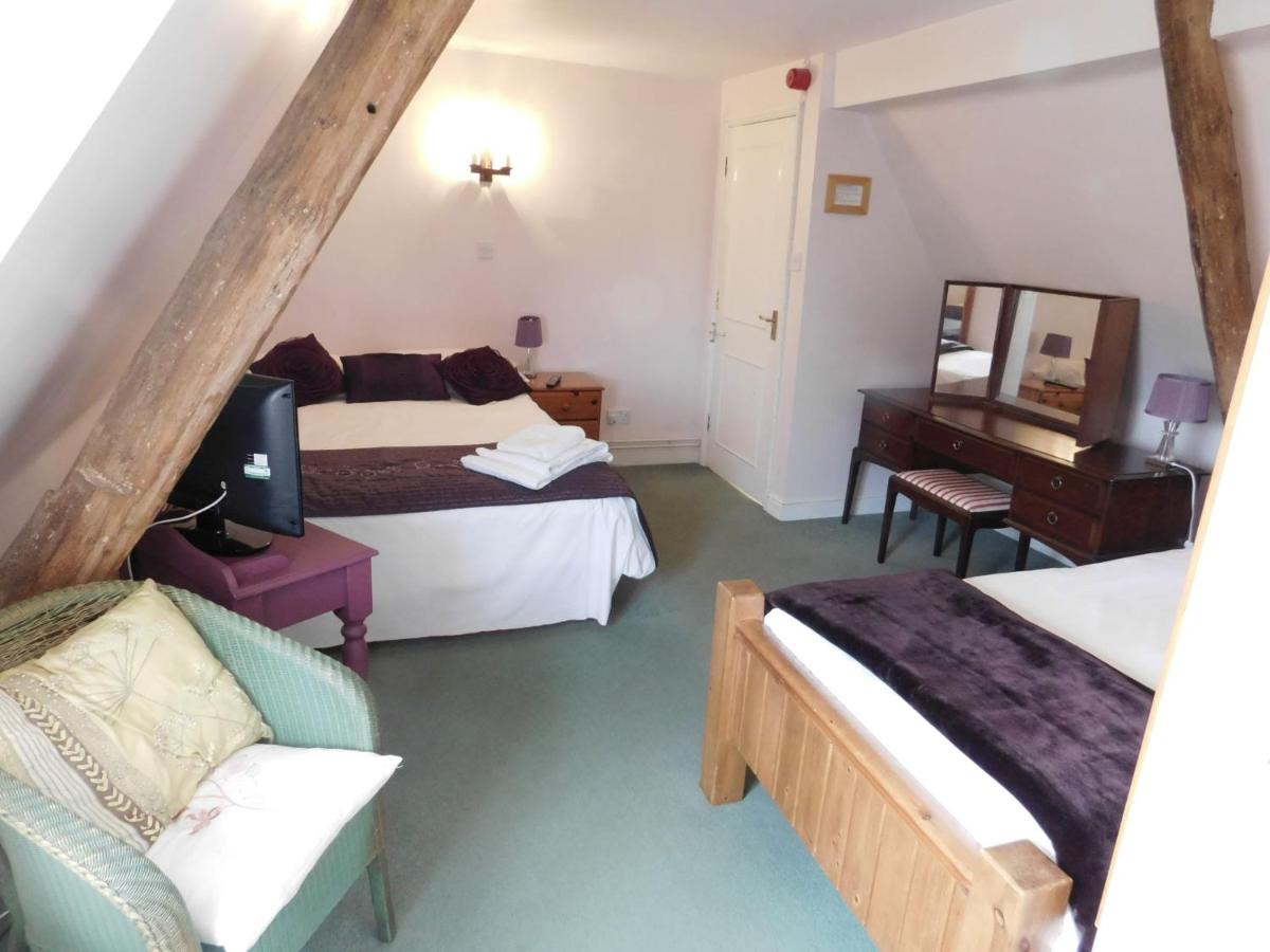 Superior Triple Room photo 3