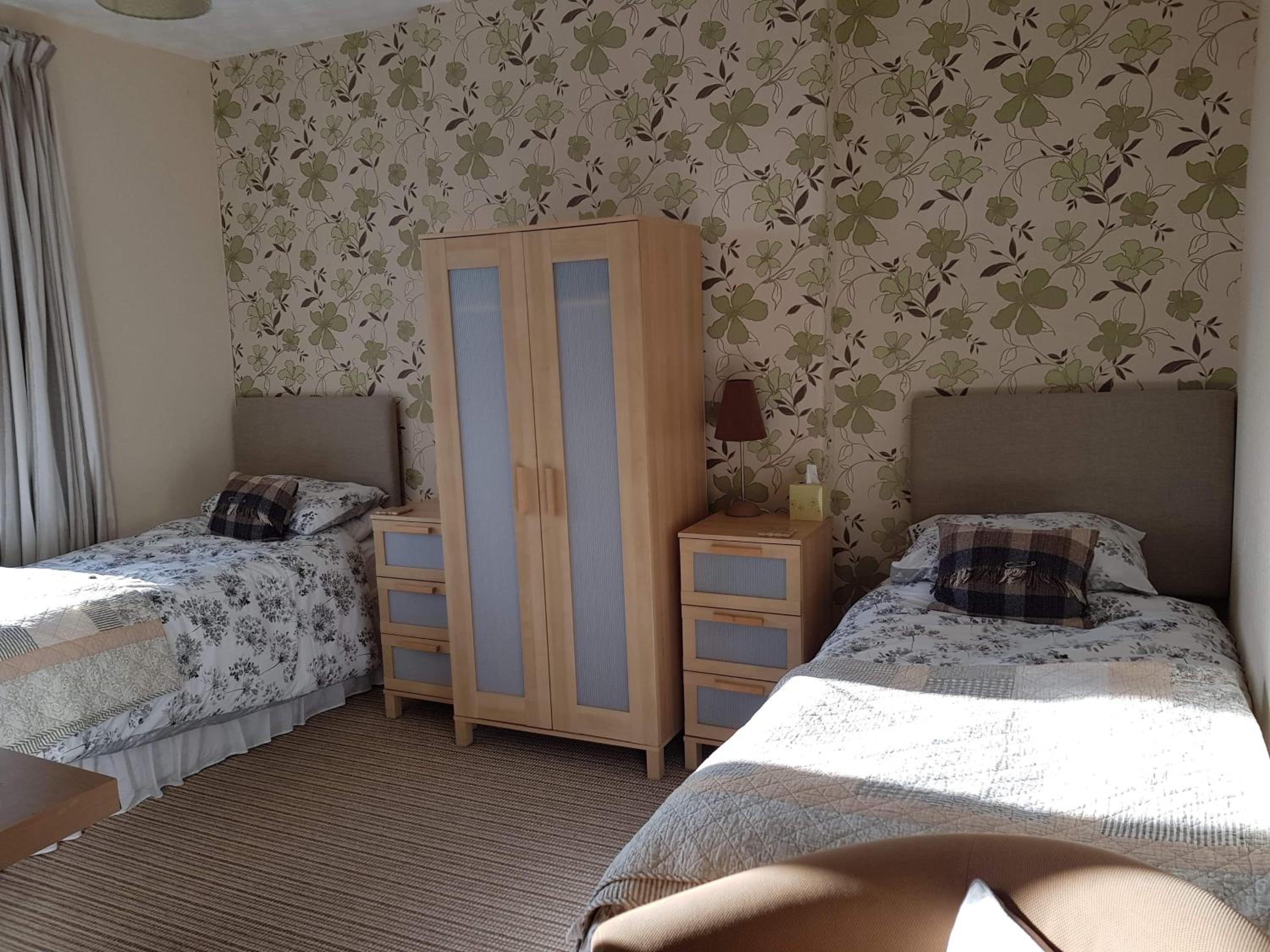 Twin Room with Shower photo 1