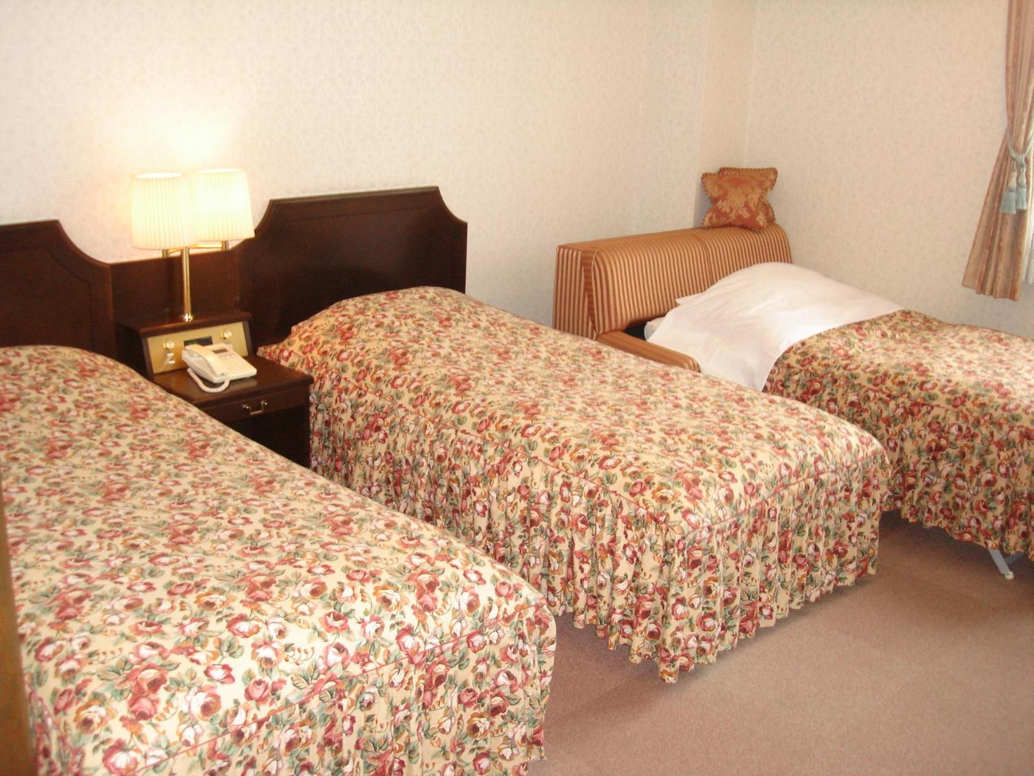 Triple Room