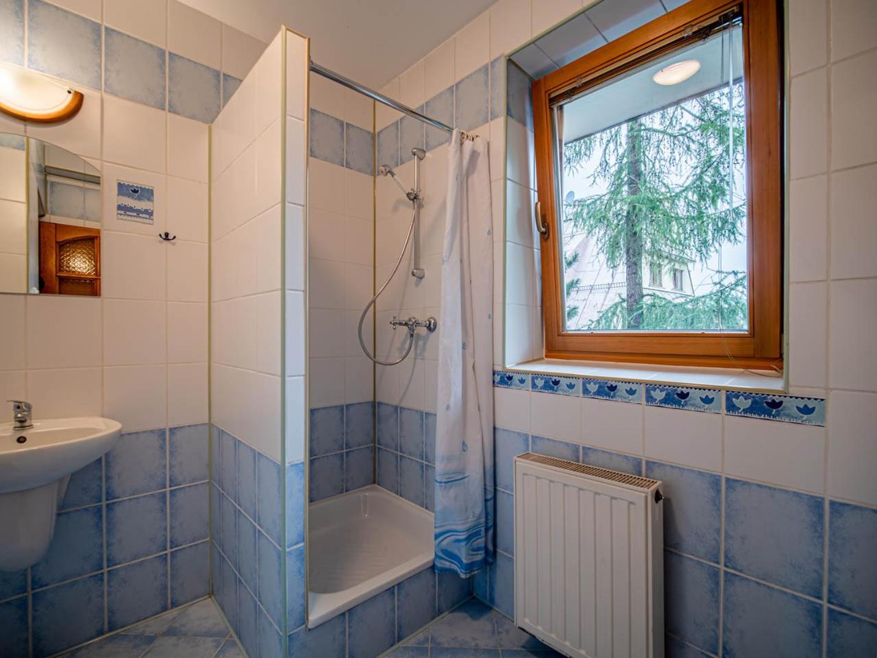 Twin Room - Photo 4