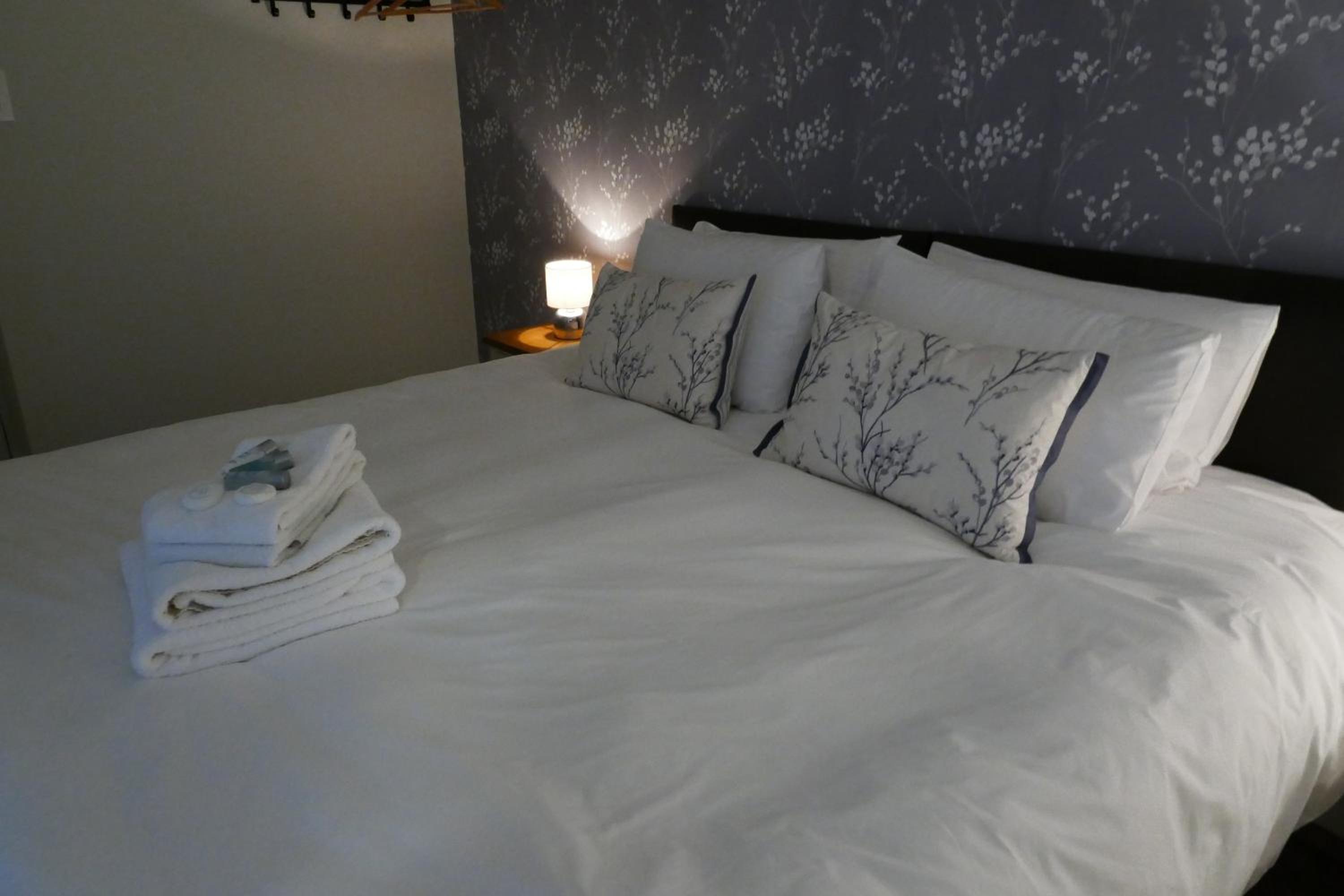 Standard Twin Room - Photo 1