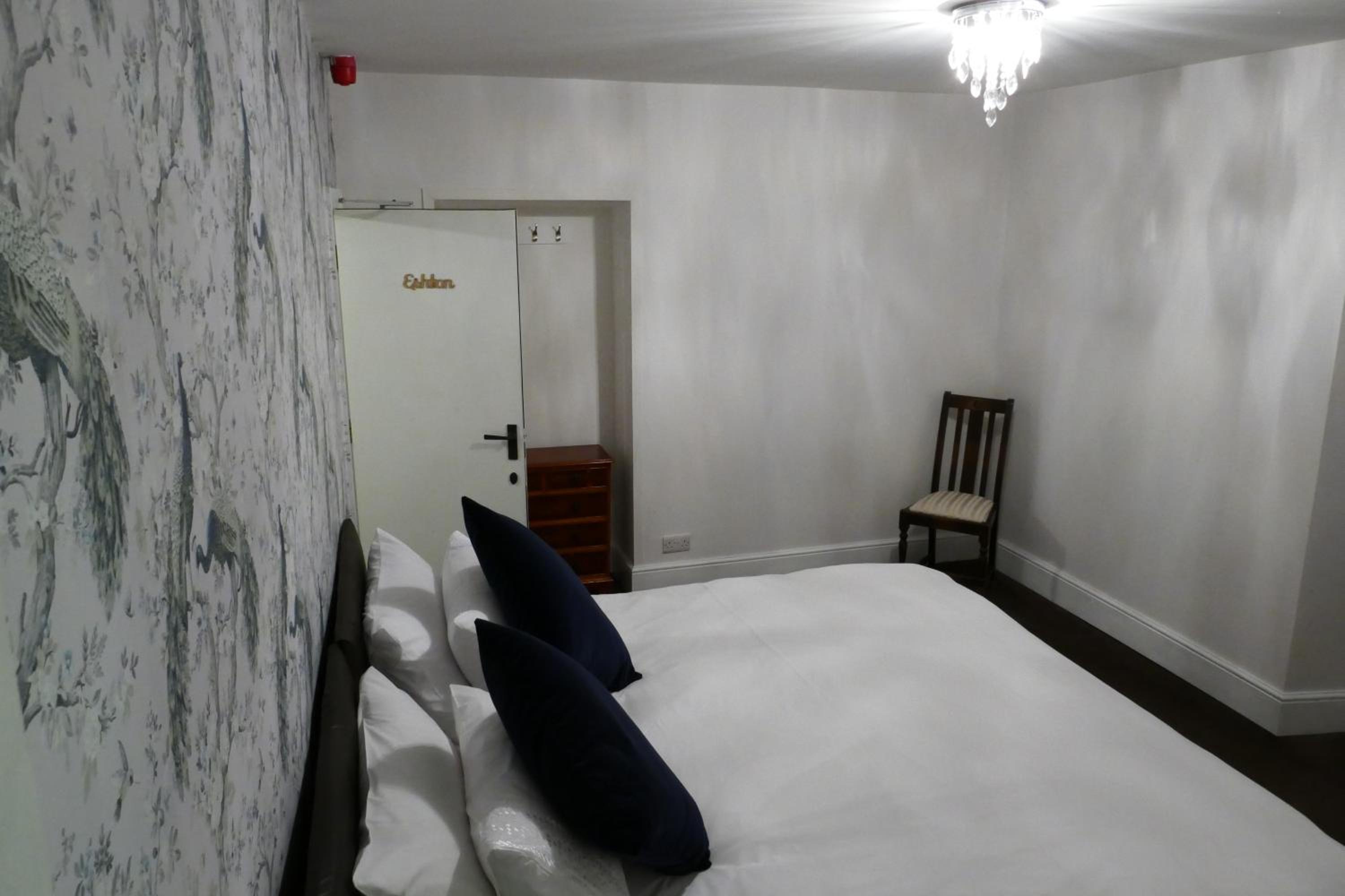 Superior Twin Room - Photo 4