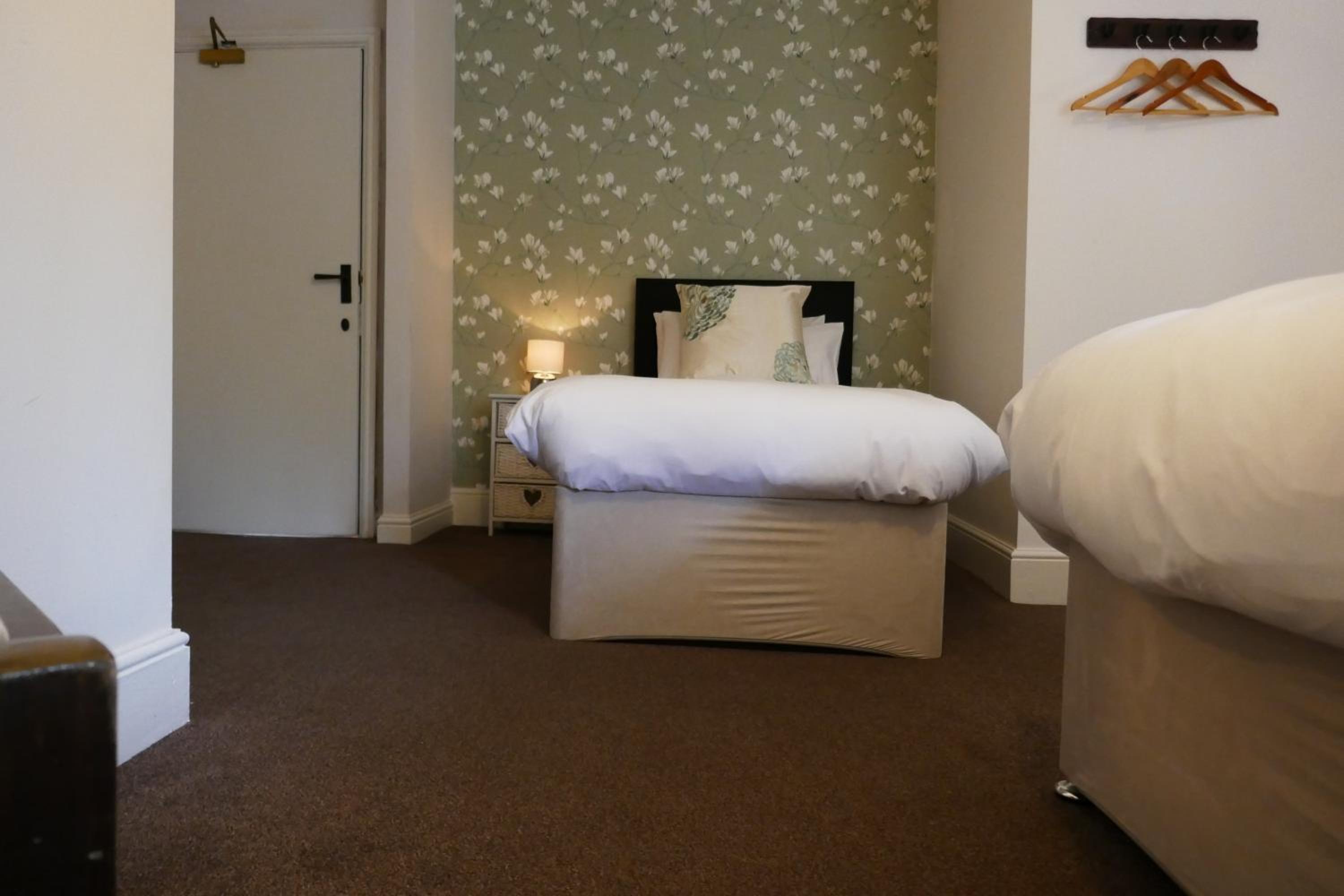 Triple Room with Shower - Photo 7