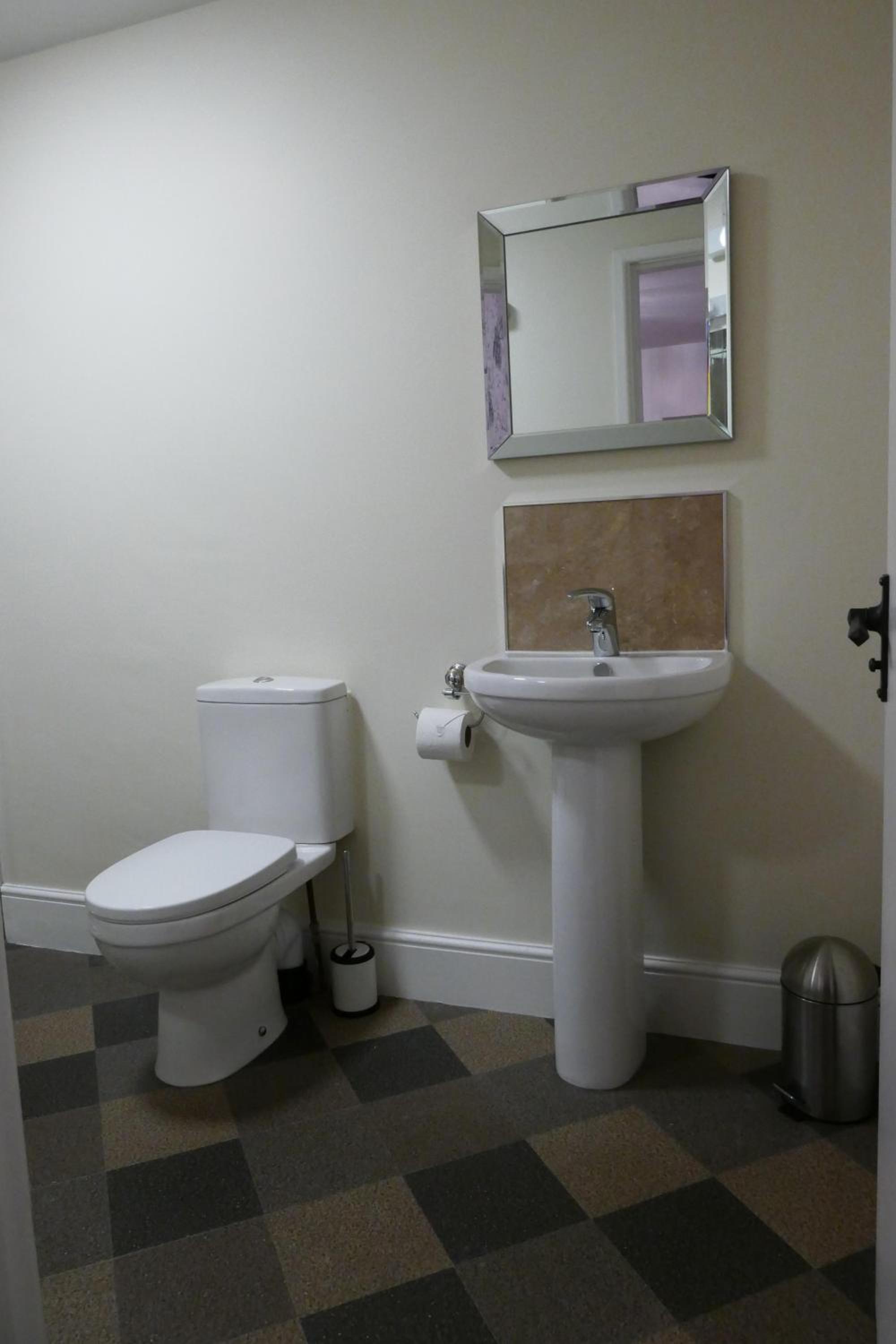 Superior Twin Room - Photo 6