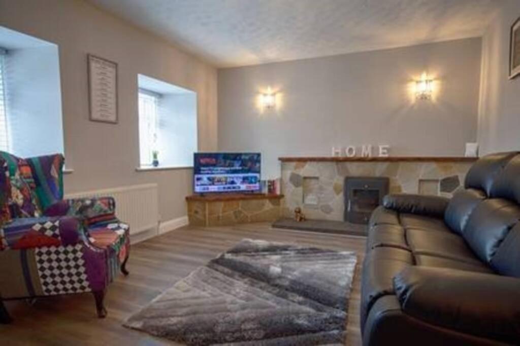 Four-Bedroom House photo 3