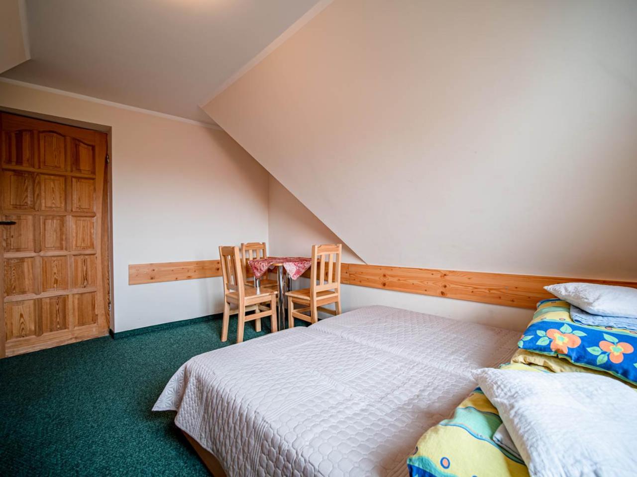 Double Room with Shared Bathroom photo 2