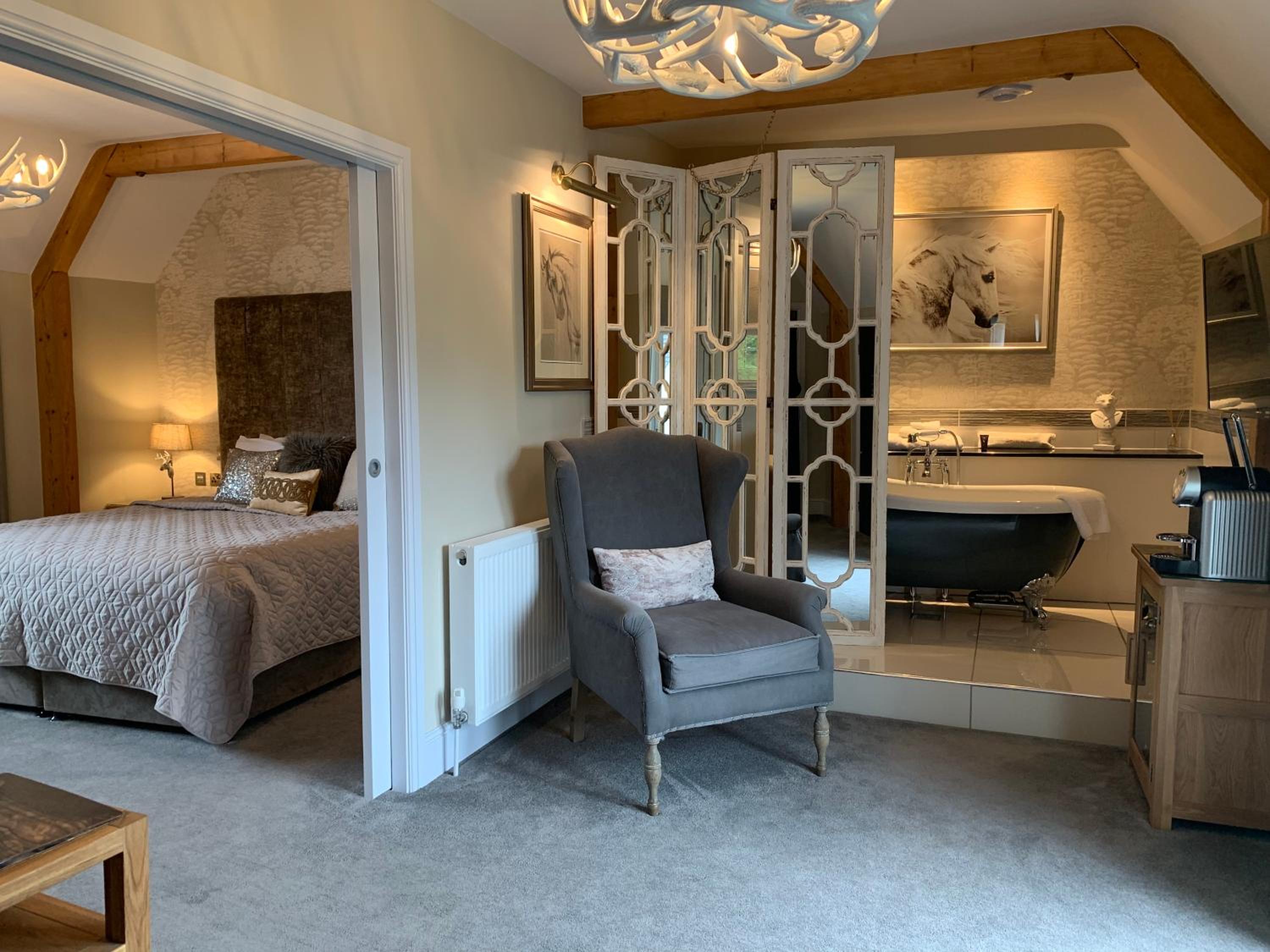 One-Bedroom Suite photo 1